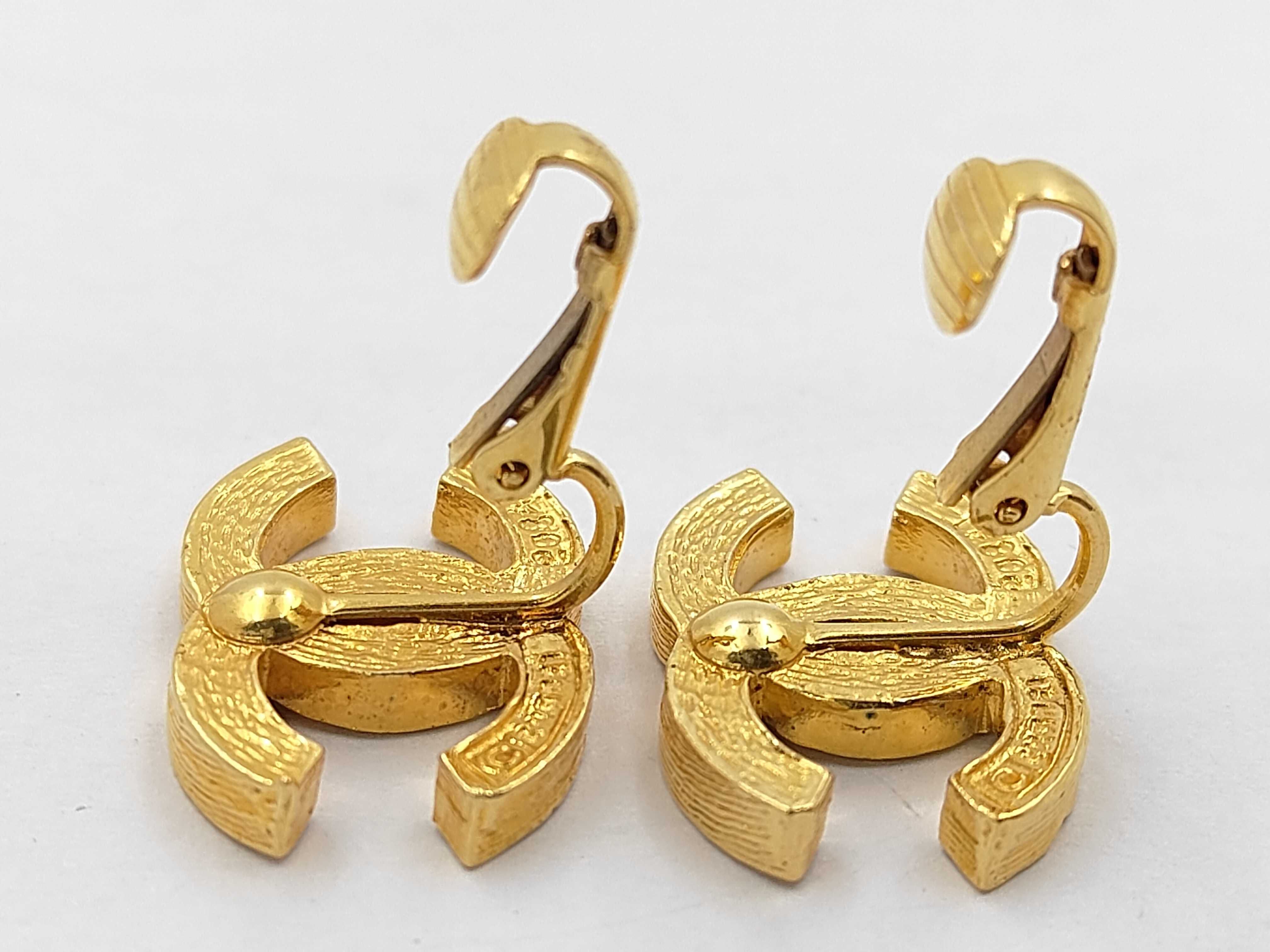 earrings — view 4