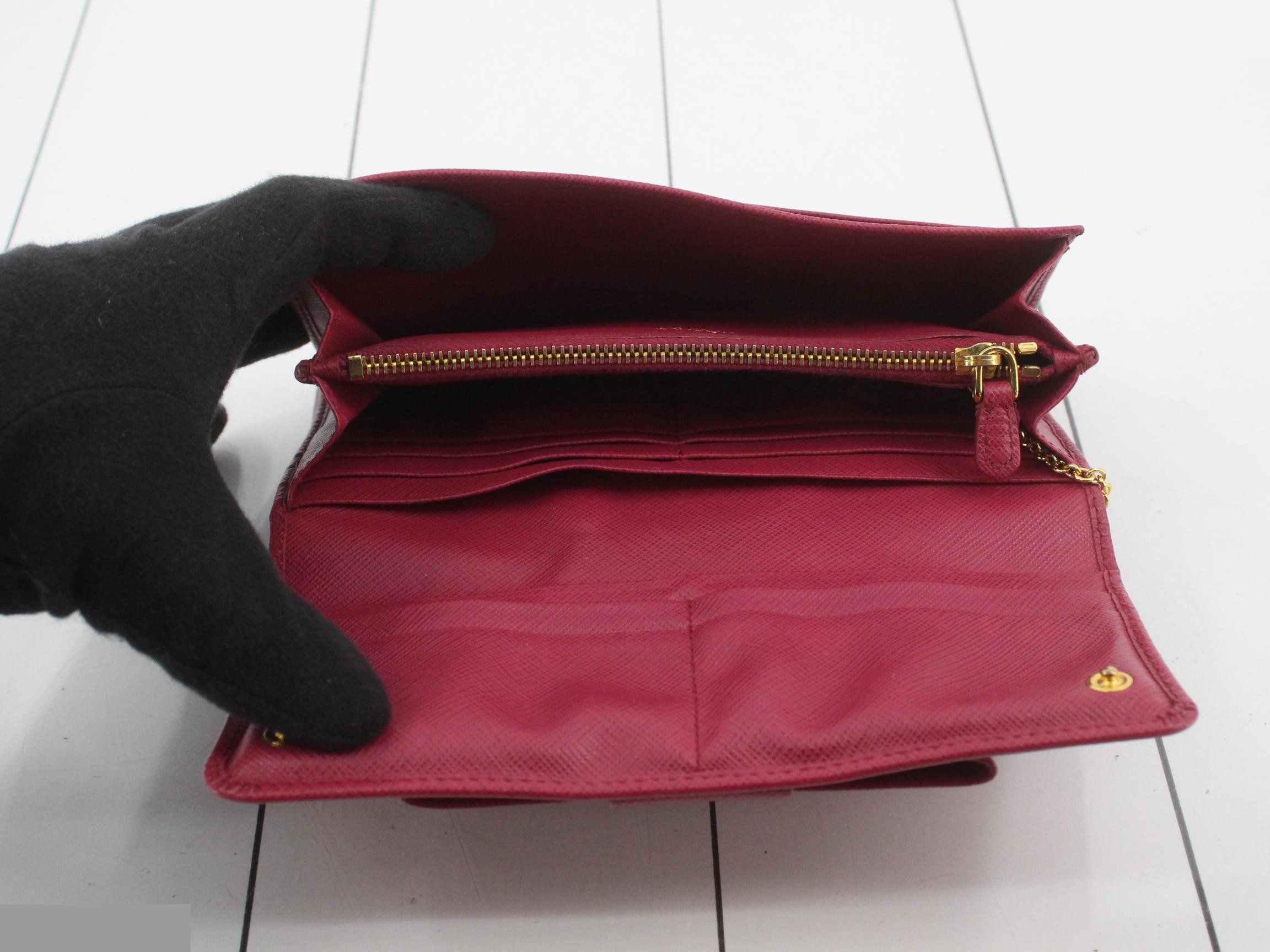 Other lines: Bags and Wallets — view 4