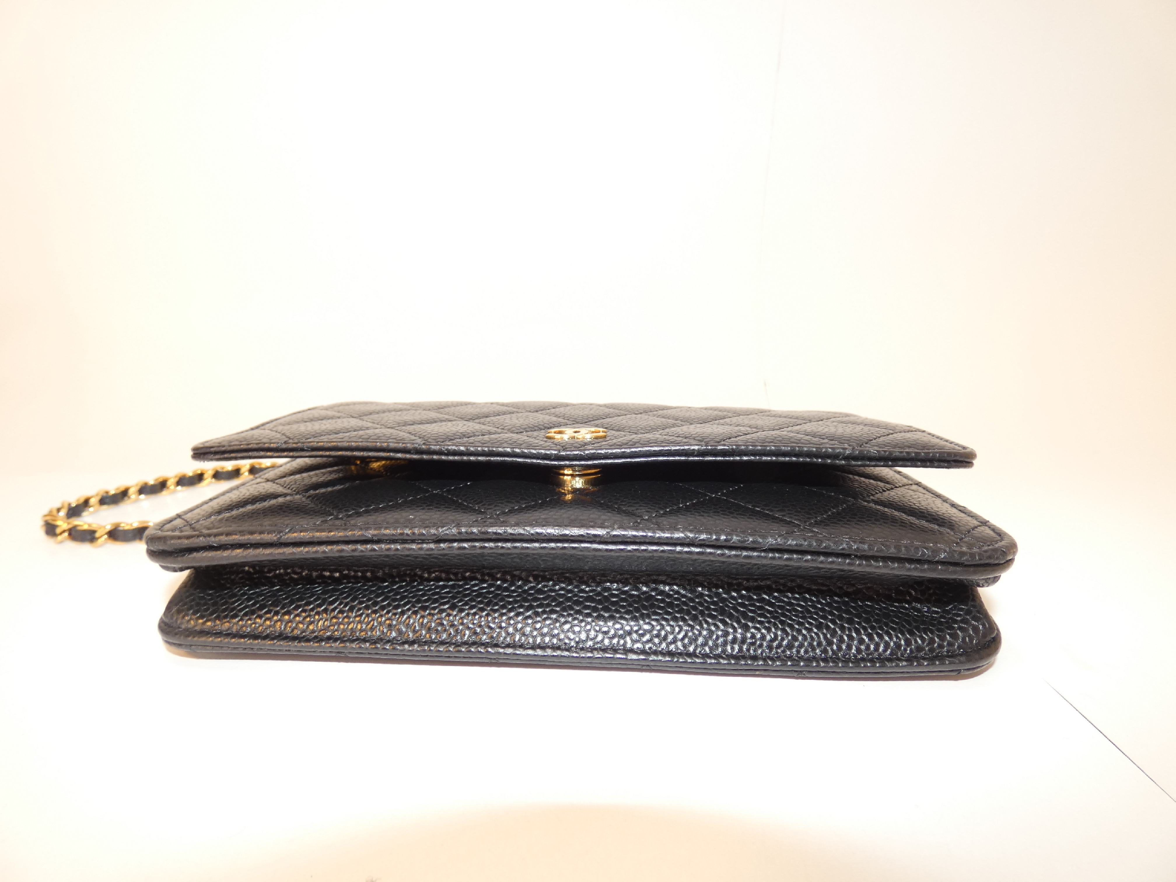 Coco Caviar Skin Black Chain Wallet Shoulder Bag — view 5