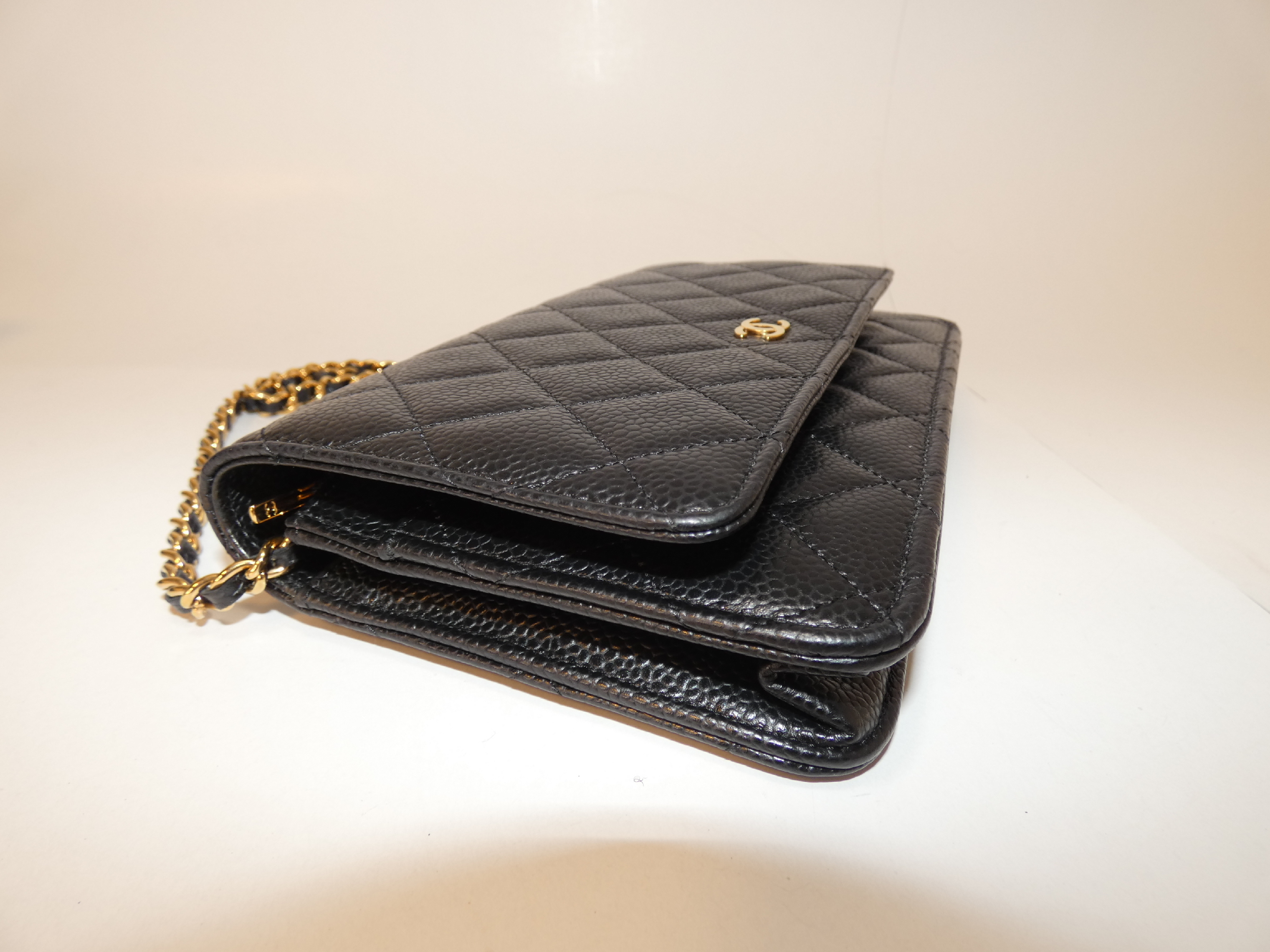 Coco Caviar Skin Black Chain Wallet Shoulder Bag — view 6