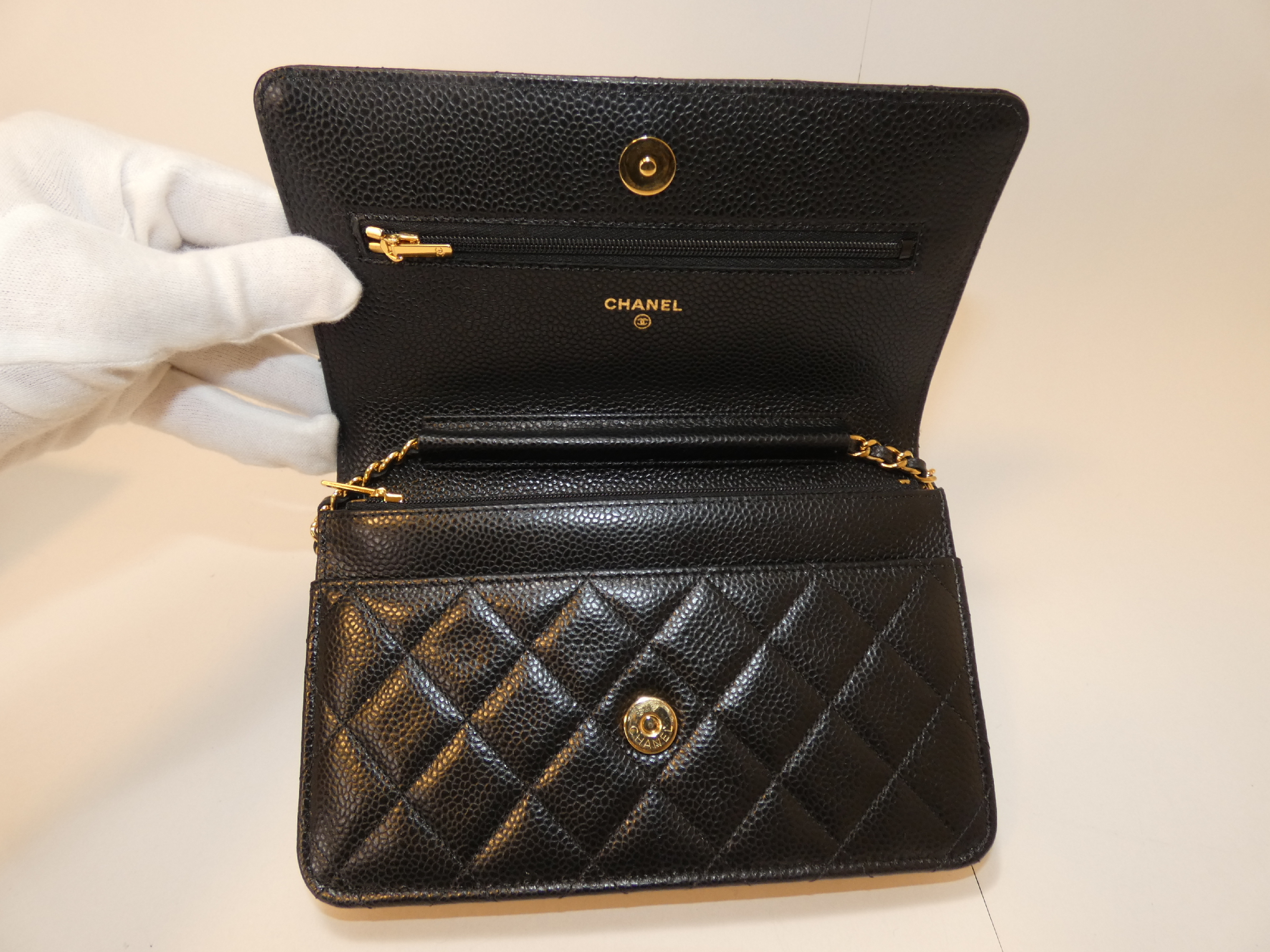 Coco Caviar Skin Black Chain Wallet Shoulder Bag — view 10