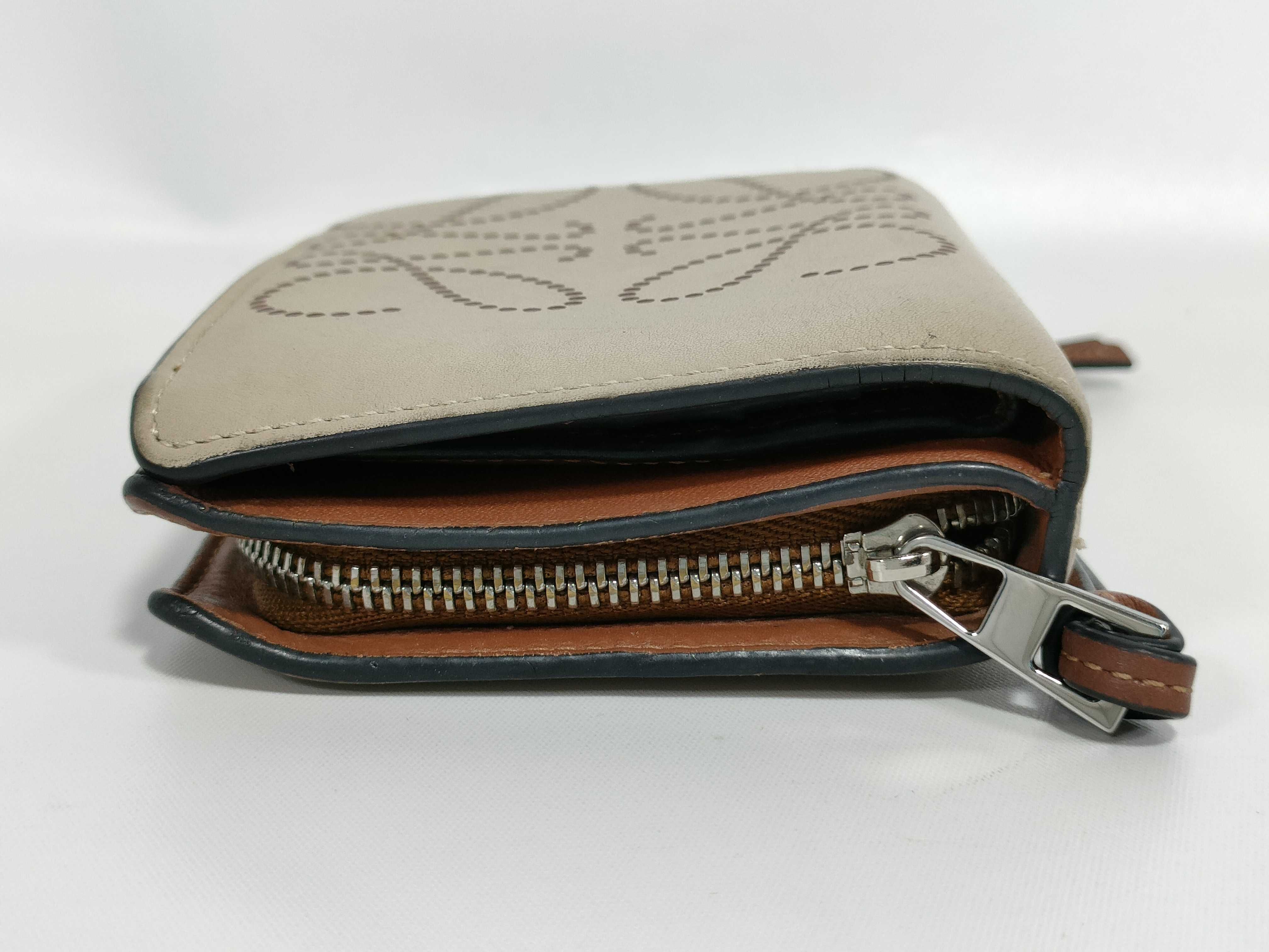 bi-fold wallet — view 6