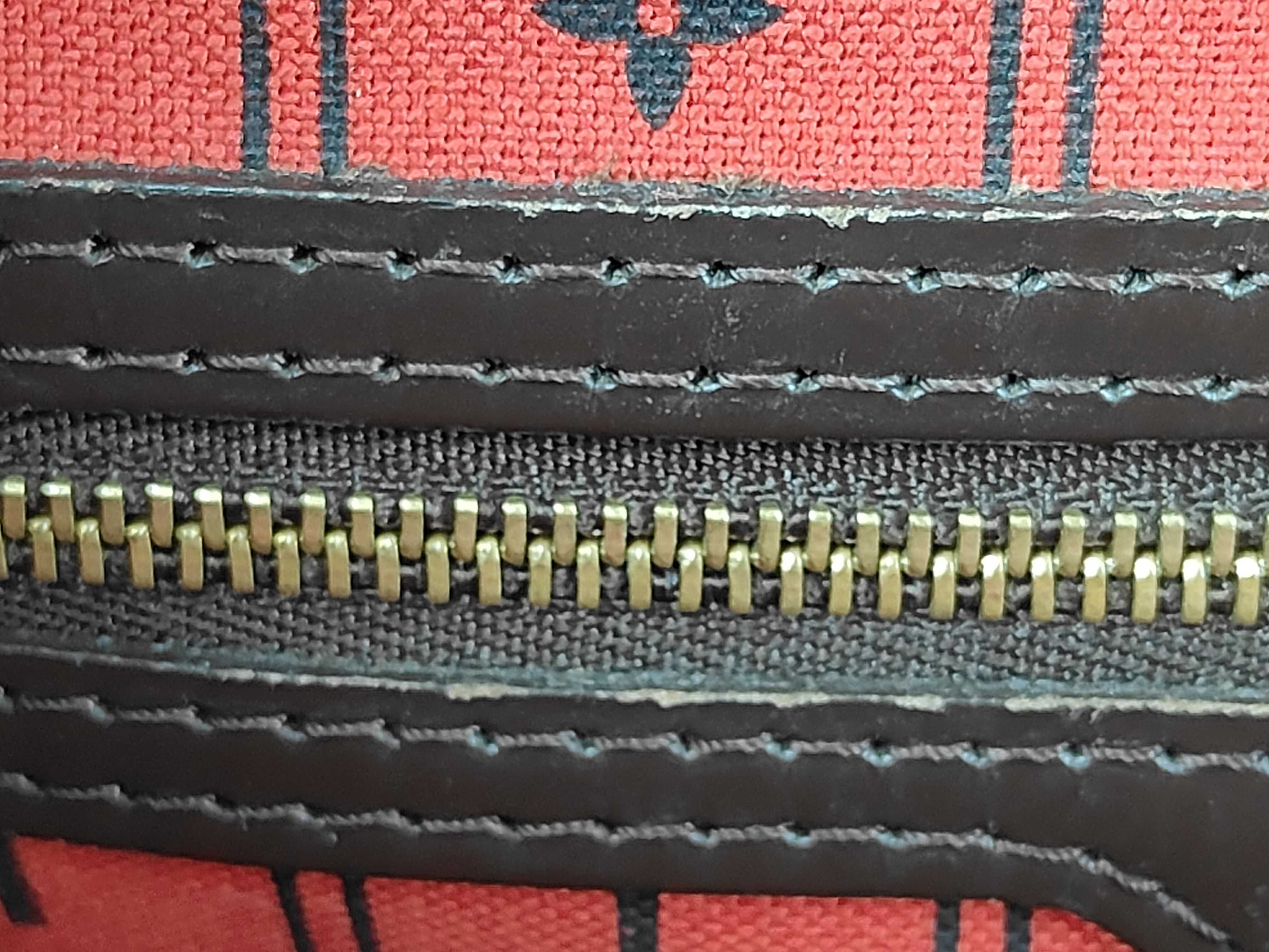 Damier N51105 Neverfull MM Tote Bag — view 6
