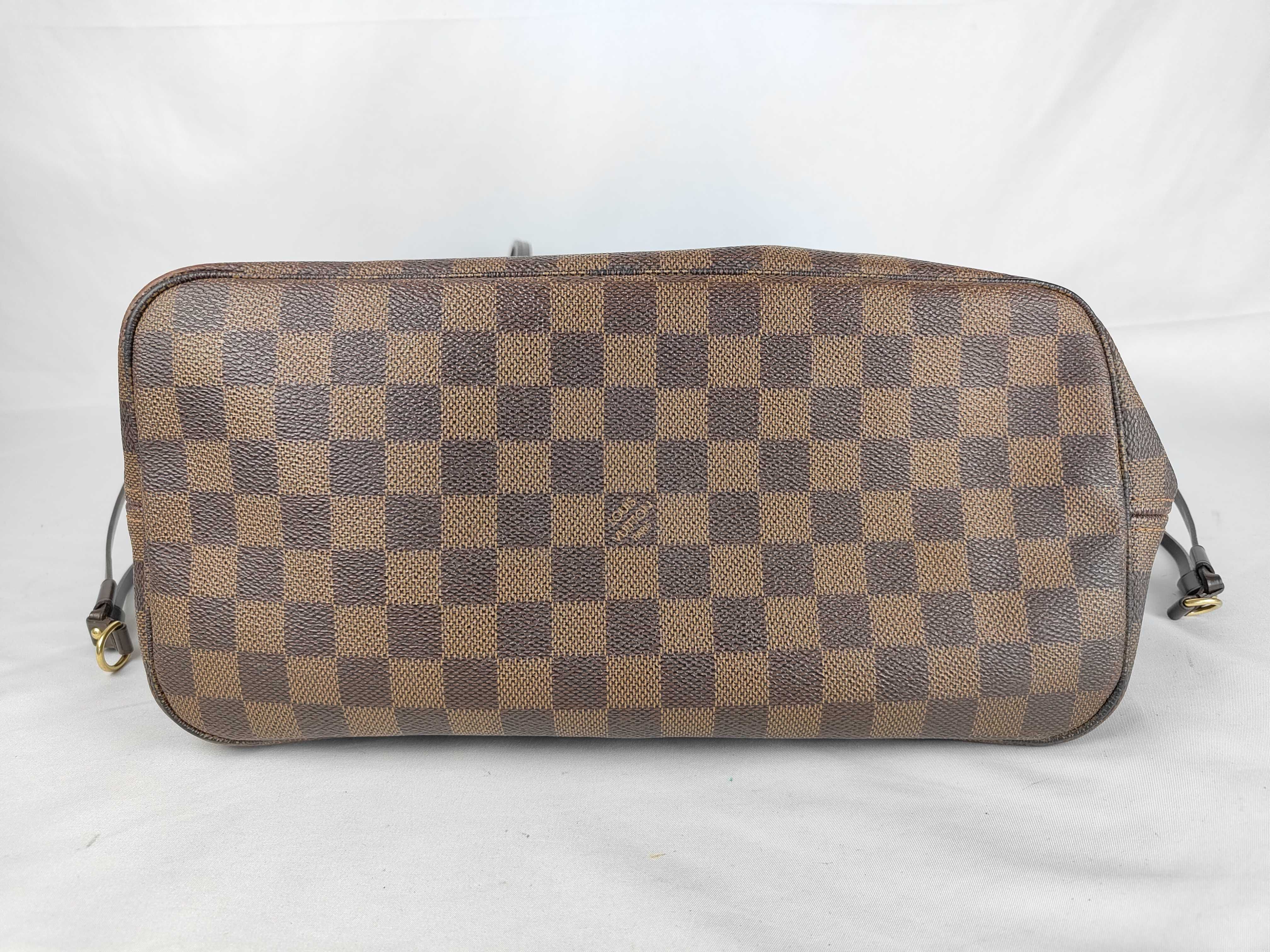 Damier N51105 Neverfull MM Tote Bag — view 9