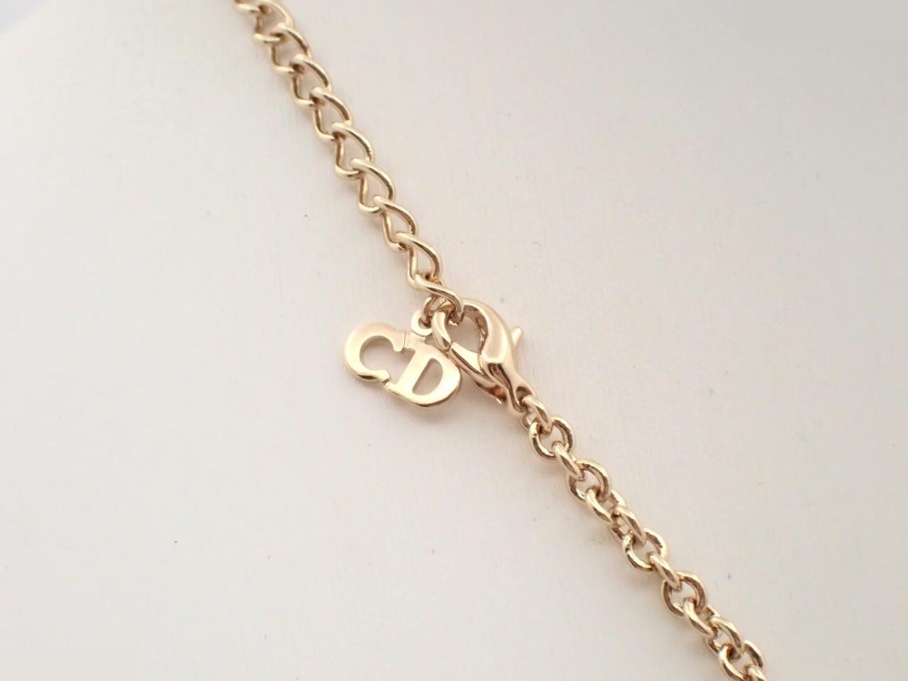 Other lines: Precious metals, necklaces, pendants, chain approximately 46cm. — view 2
