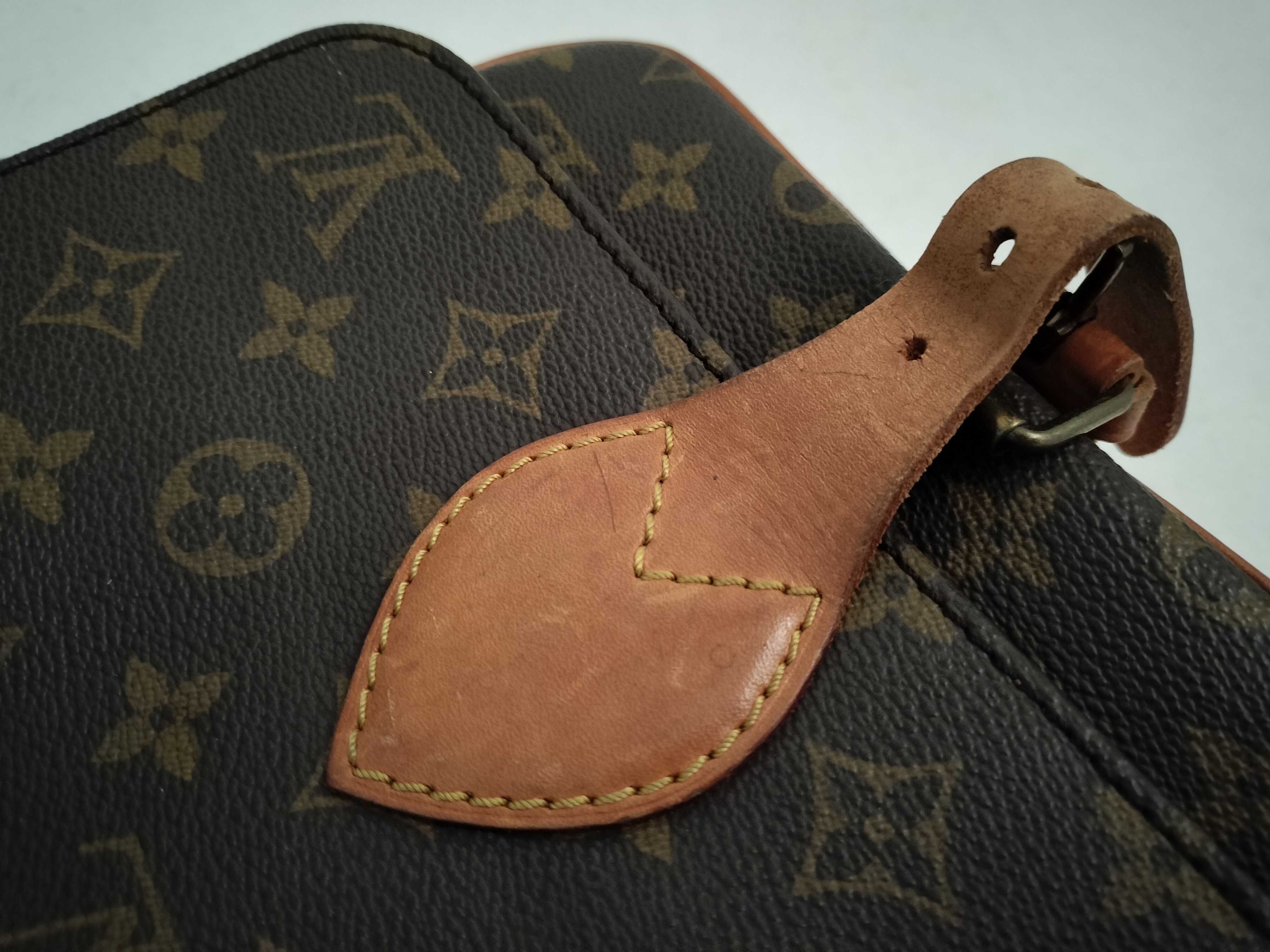 Monogram Louis Vuitton Monogram Shoulder Bag Cartouchiere MM M51253 Shoulder Bag — view 13