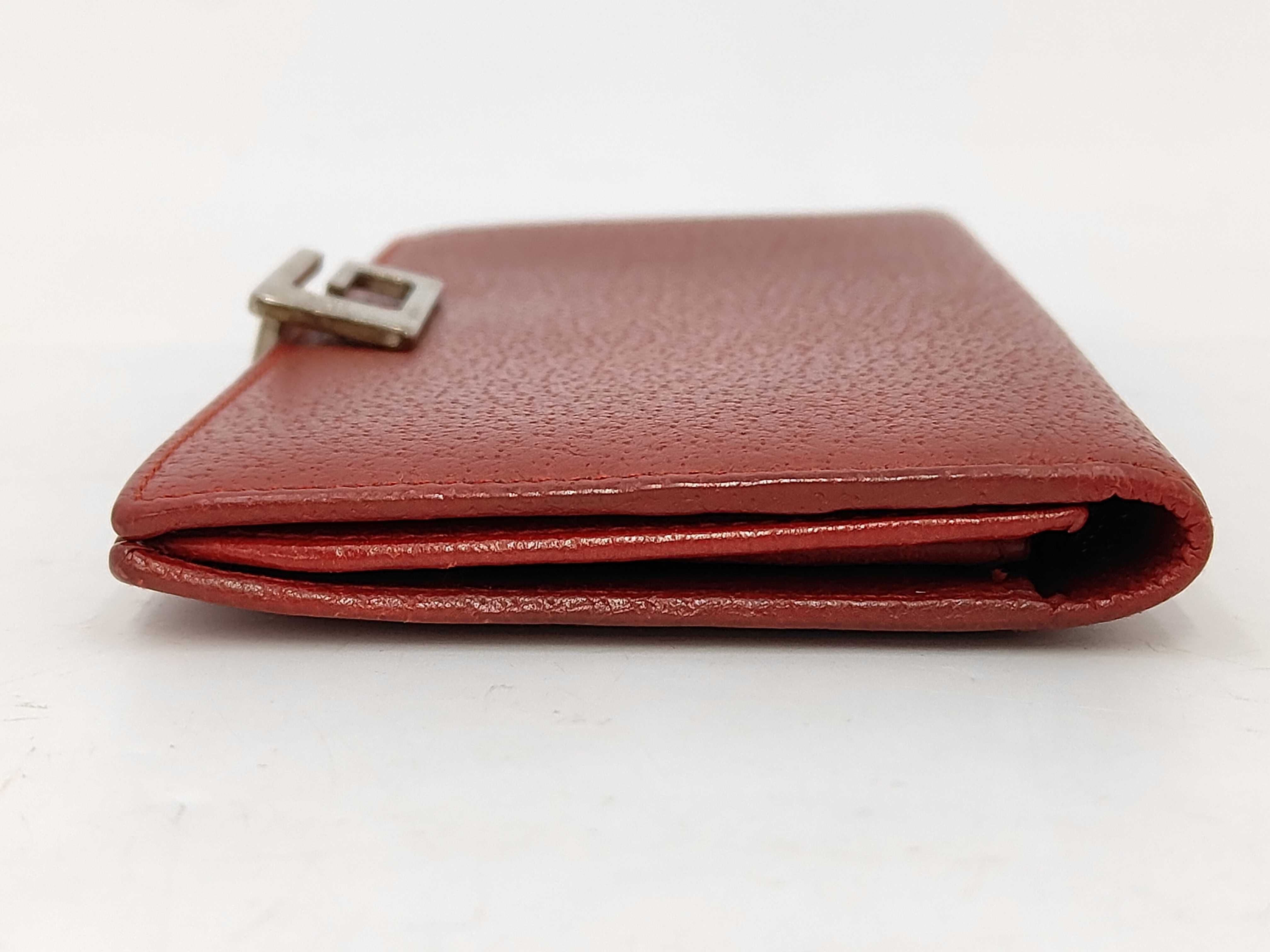 long wallet, red, G logo hardware, showing signs of deterioration. — view 6