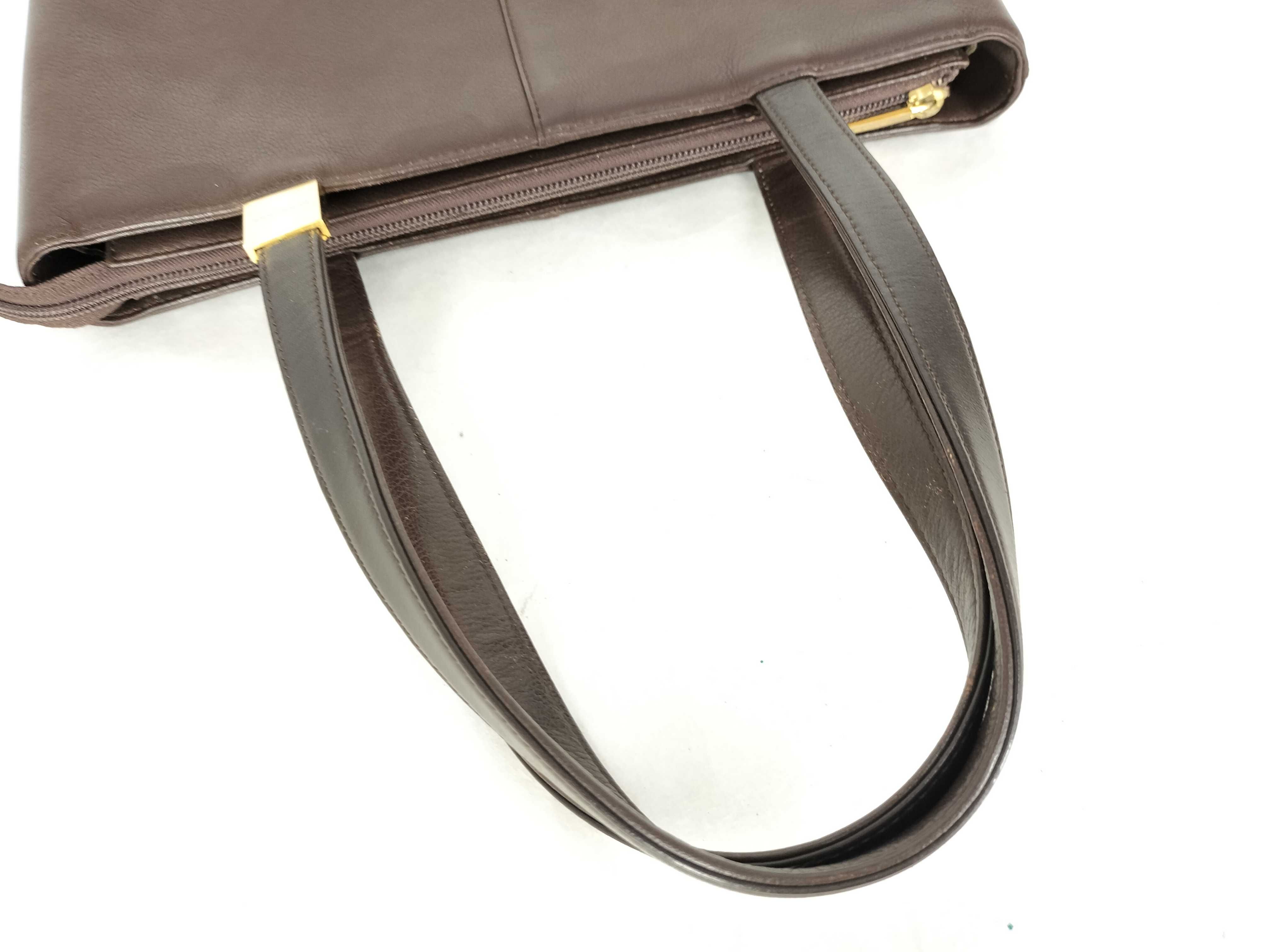 handbag, Burberry all-leather, grained leather, gold hardware handbag — view 3