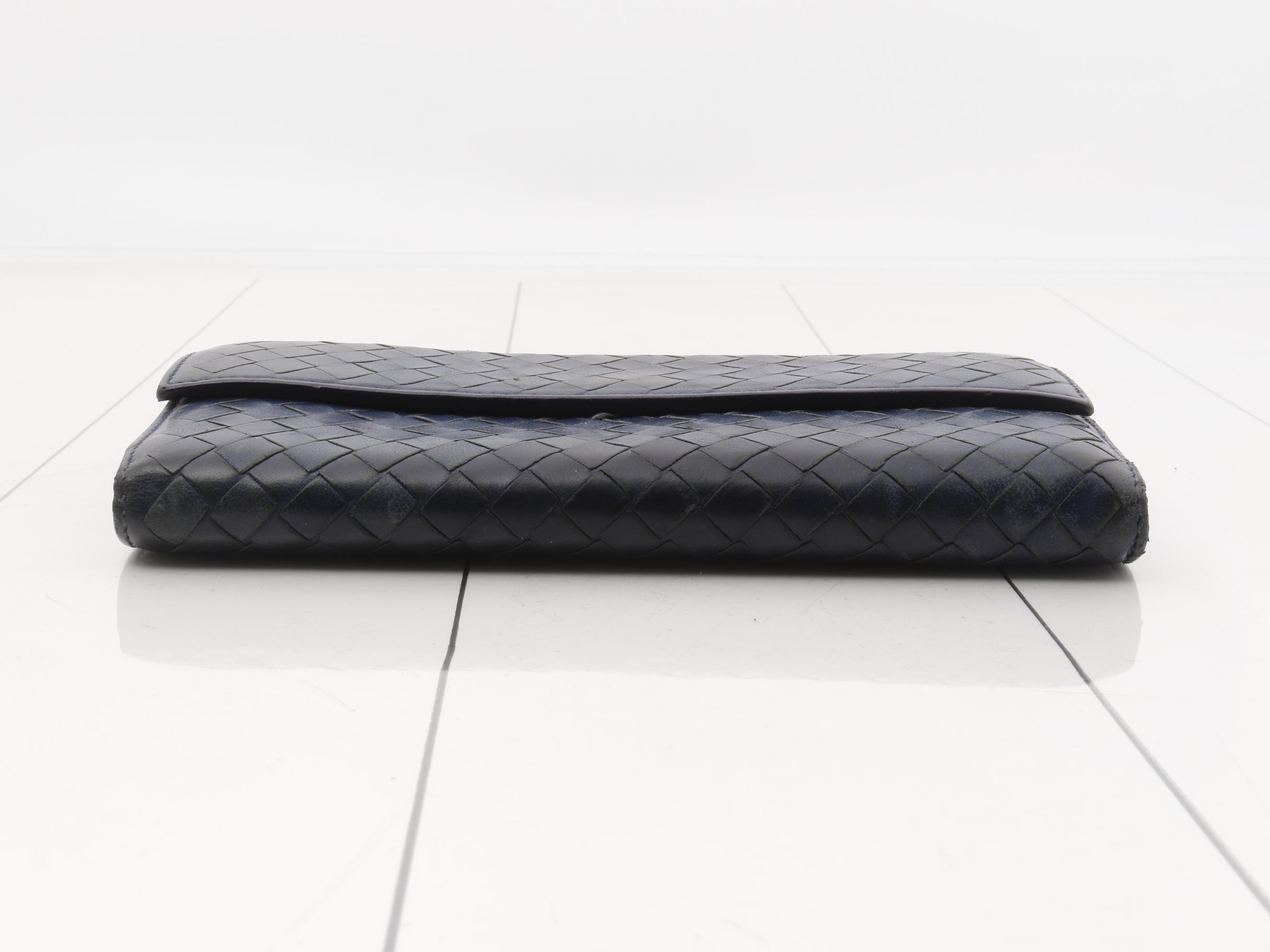 Intrecciato folding wallet, navy — view 3