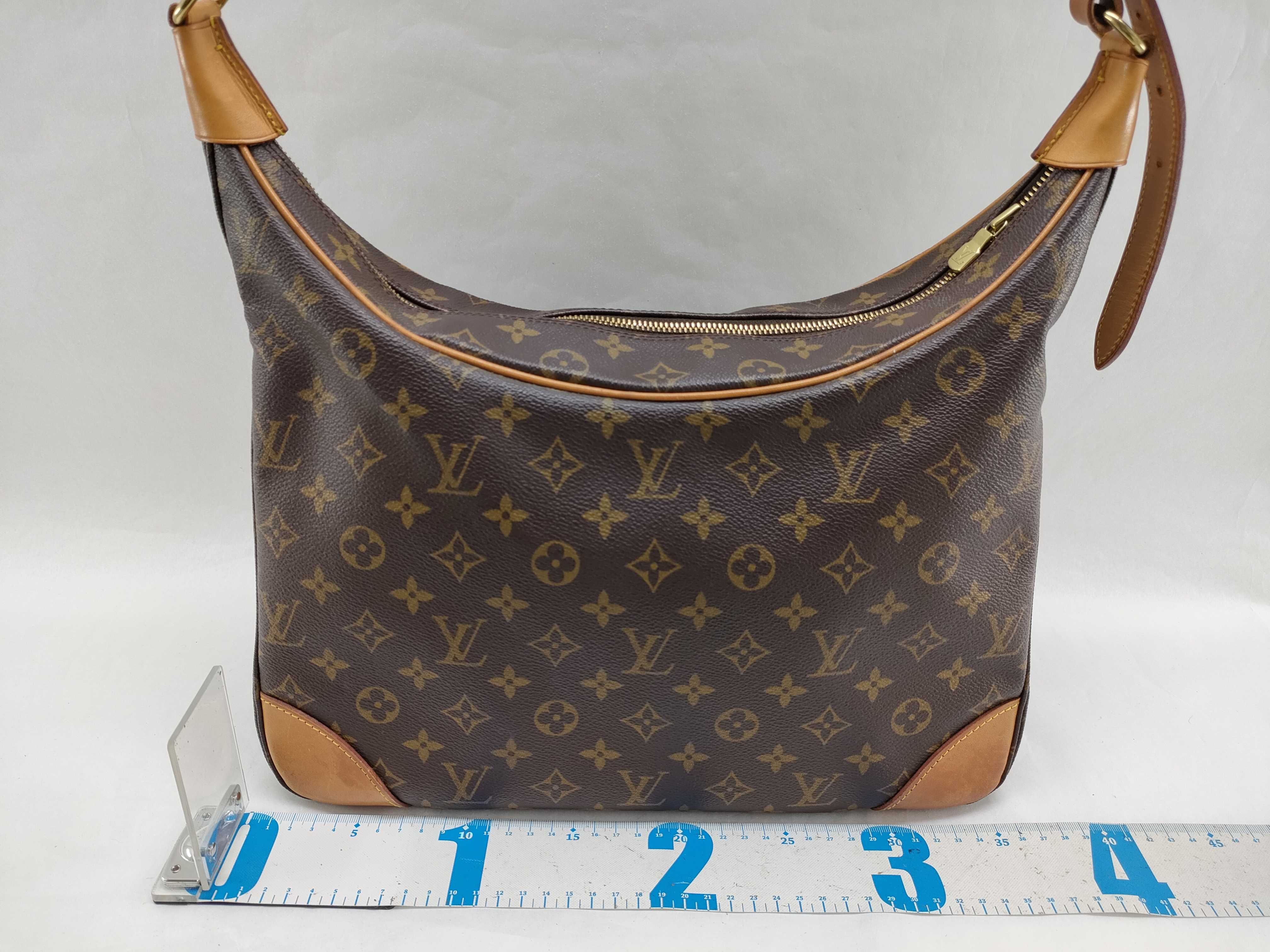 Monogram Vuitton Monogram Boulogne 35 M51260 Shoulder Bag — view 2