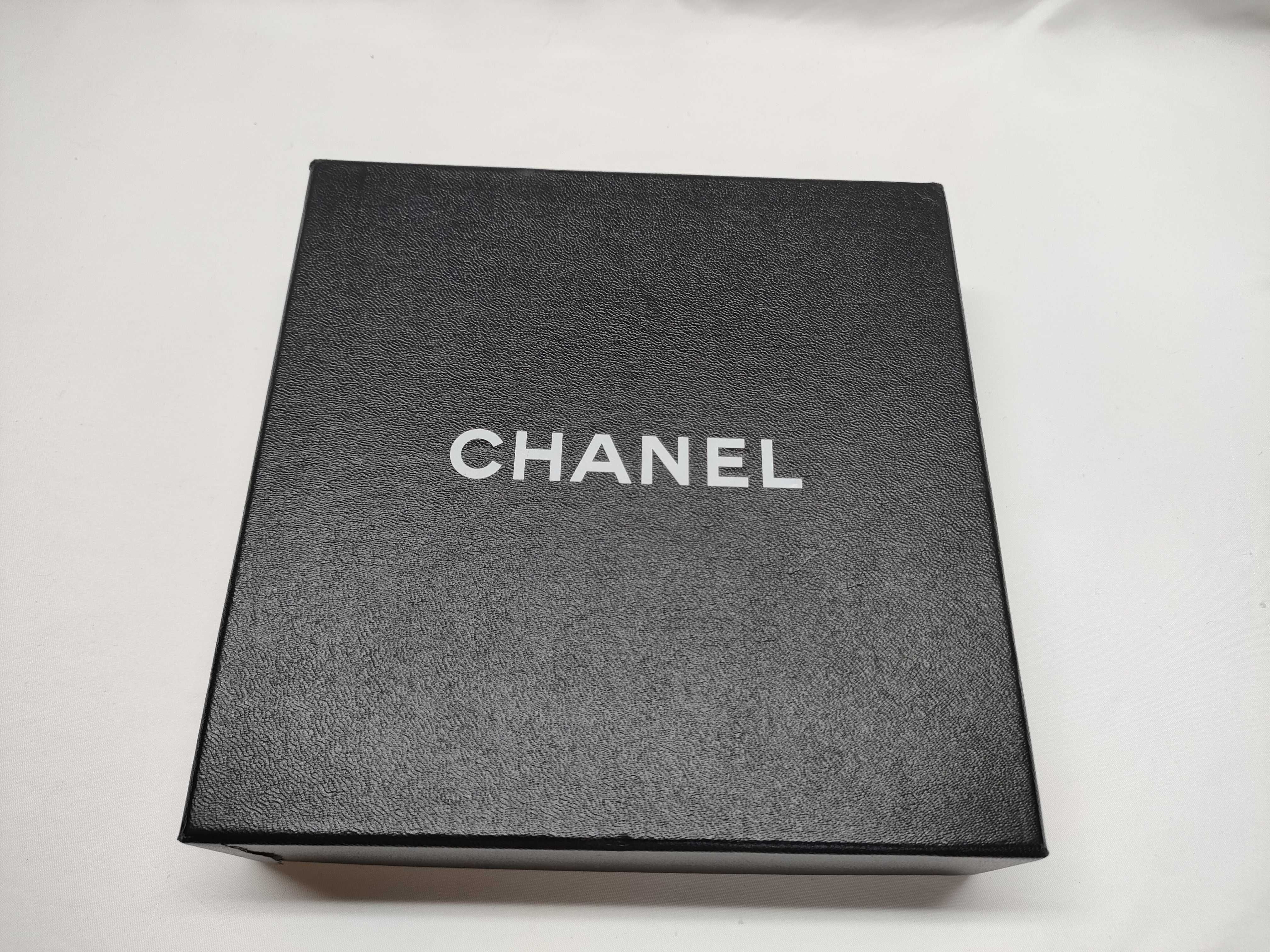 06V Leather Chain Belt with Silver Hardware — view 9