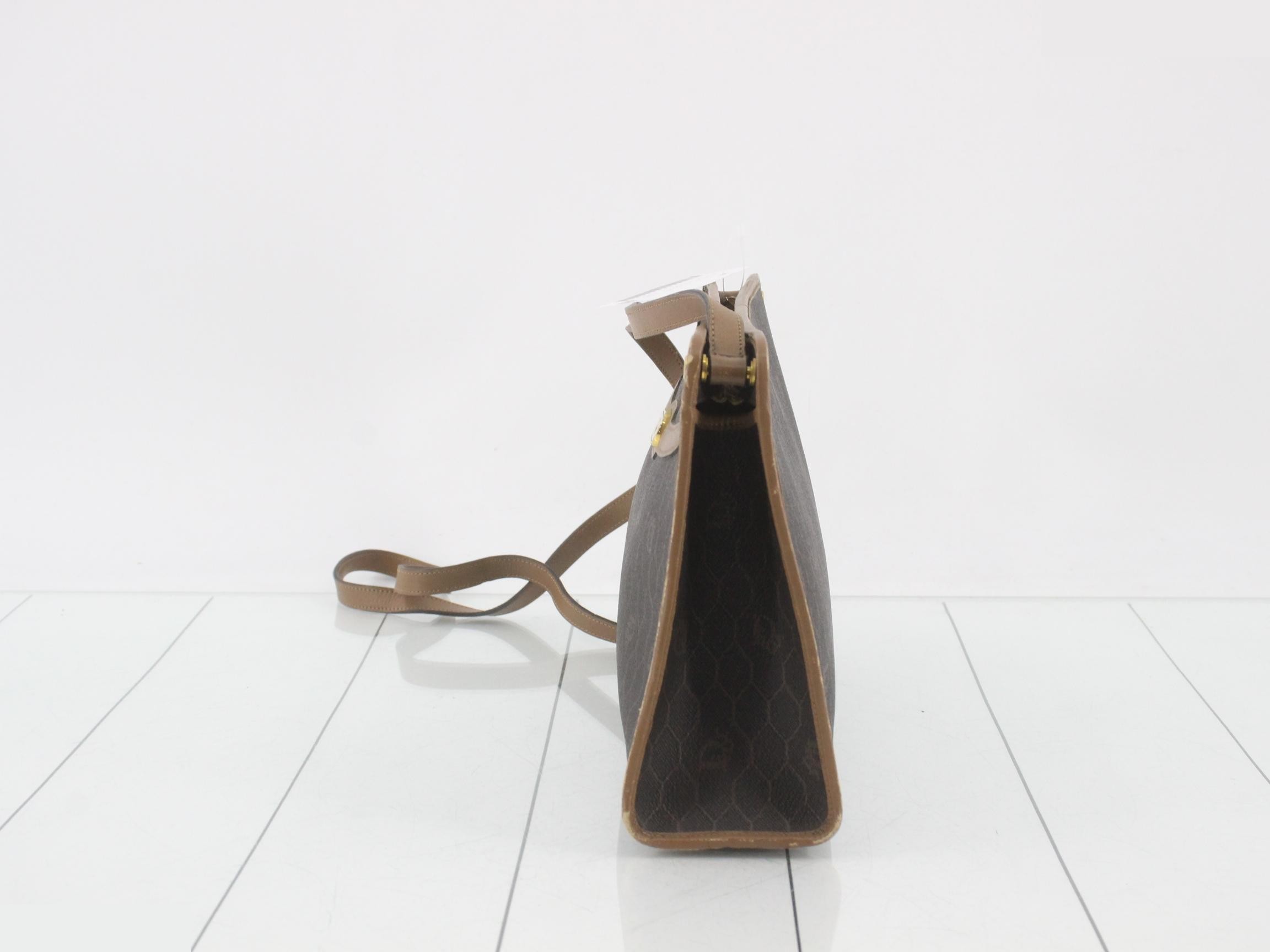 Honeycomb pattern shoulder bag — view 3