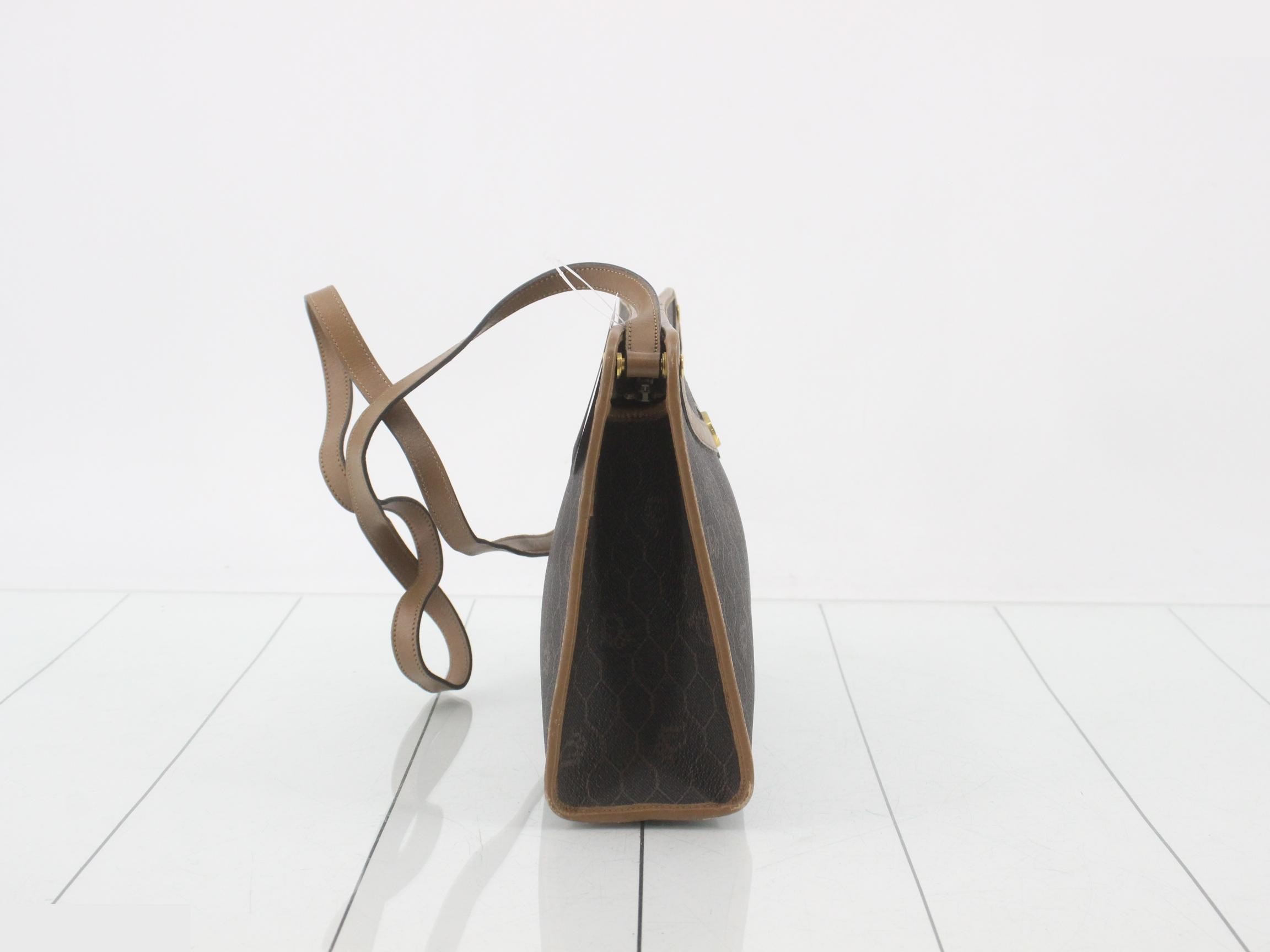 Honeycomb pattern shoulder bag — view 4