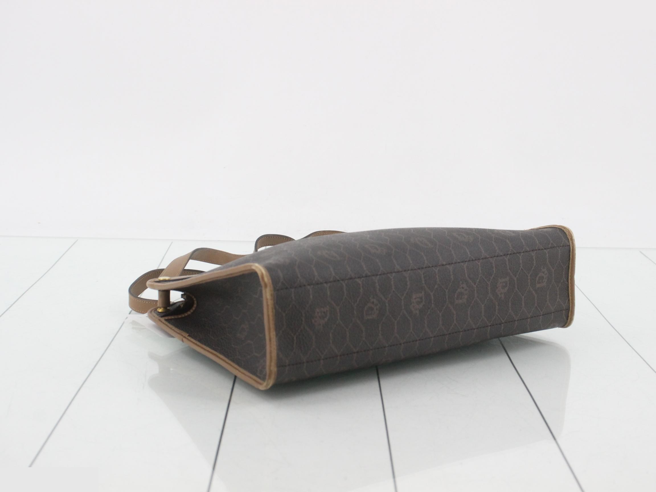 Honeycomb pattern shoulder bag — view 5