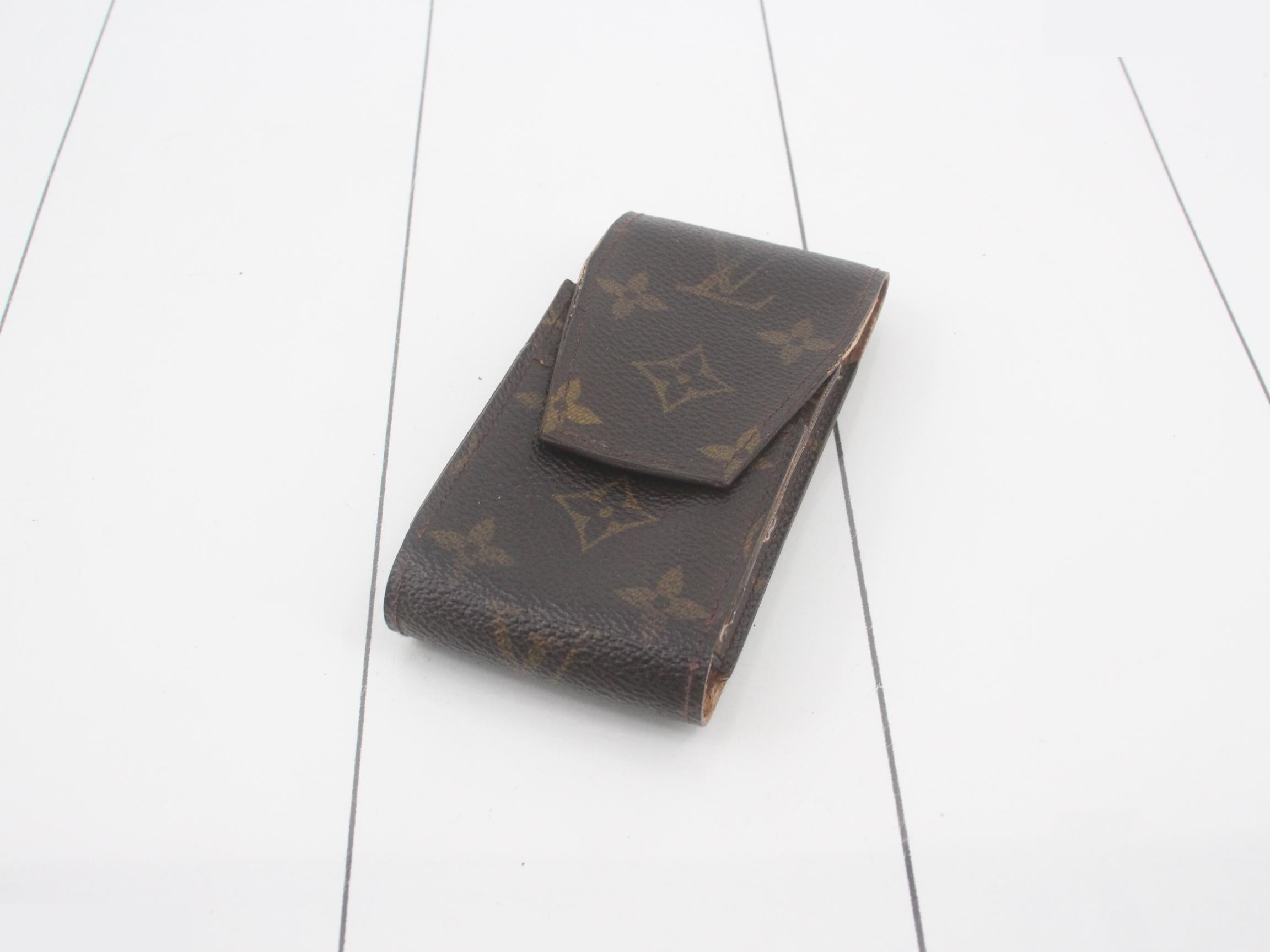 Wallet, key case, and pen case (3 items) — view 3