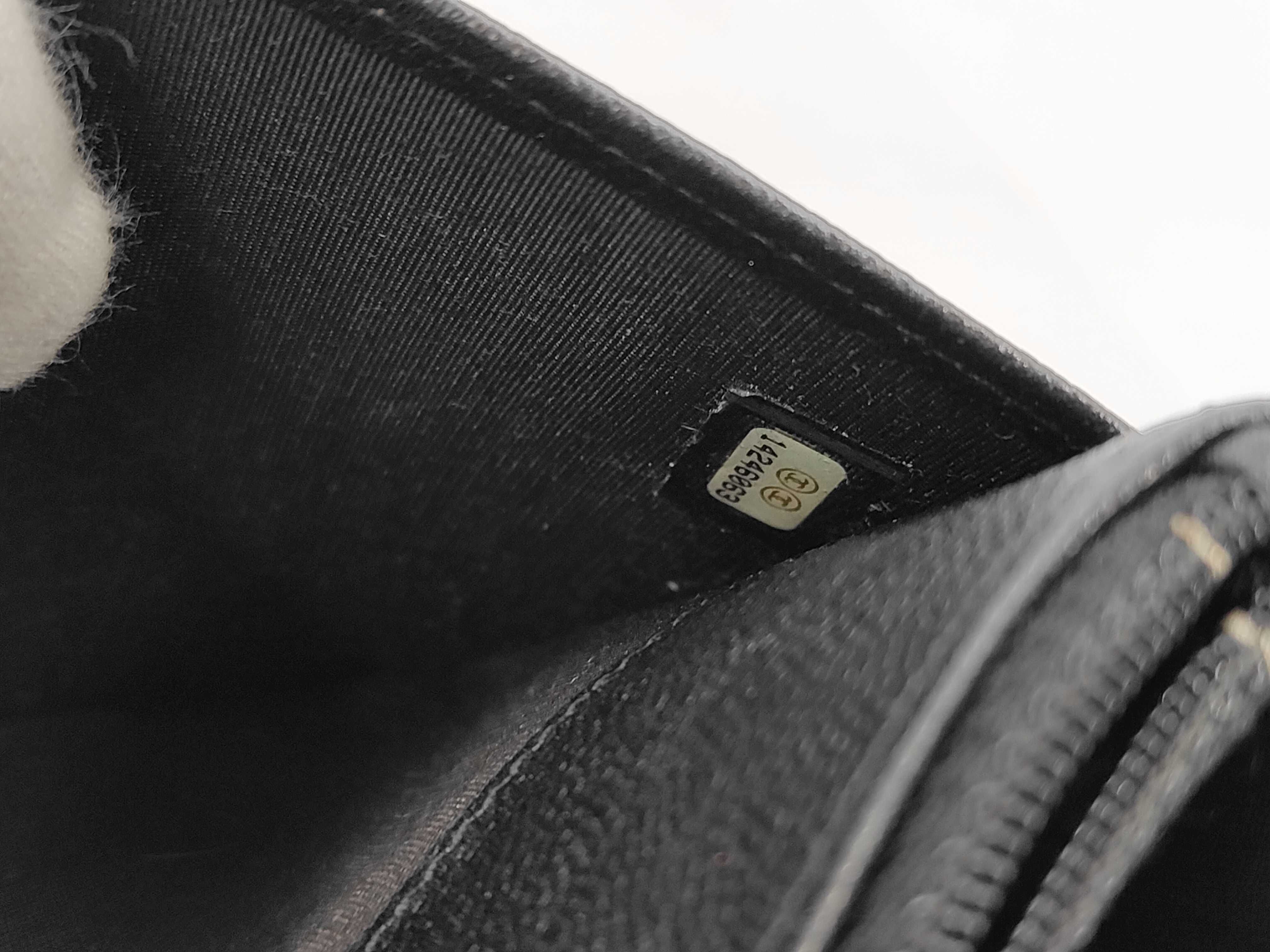 Coco Mark Caviar Skin Chain Wallet Sevruga Black Silver Hardware Serial Number 14-series Shoulder Bag — view 11
