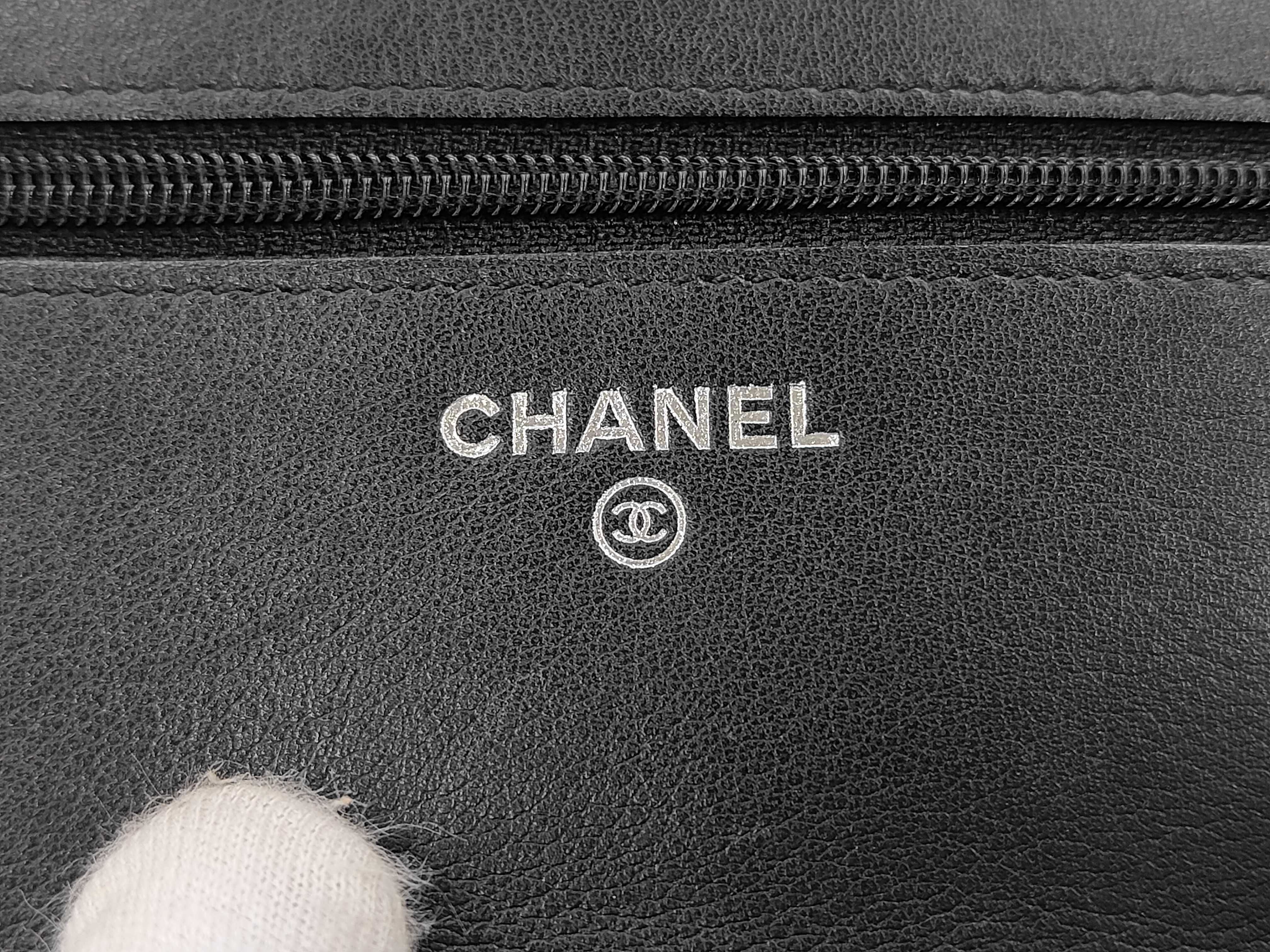 Coco Mark Caviar Skin Chain Wallet Sevruga Black Silver Hardware Serial Number 14-series Shoulder Bag — view 9