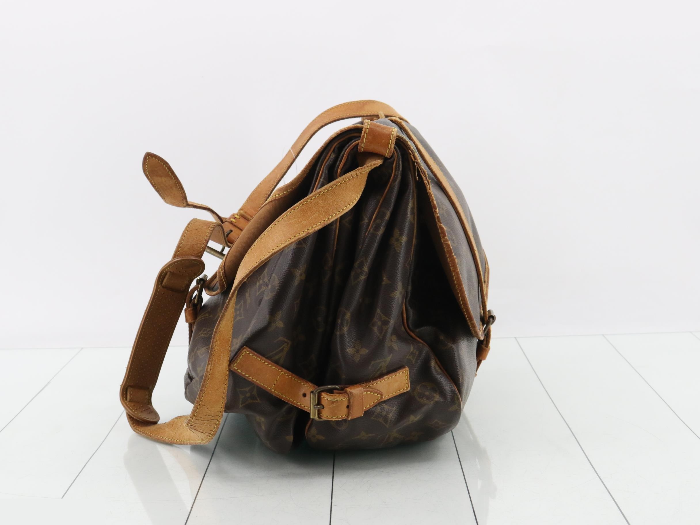 M42254 Monogram Saumur 35 Shoulder Bag — view 3