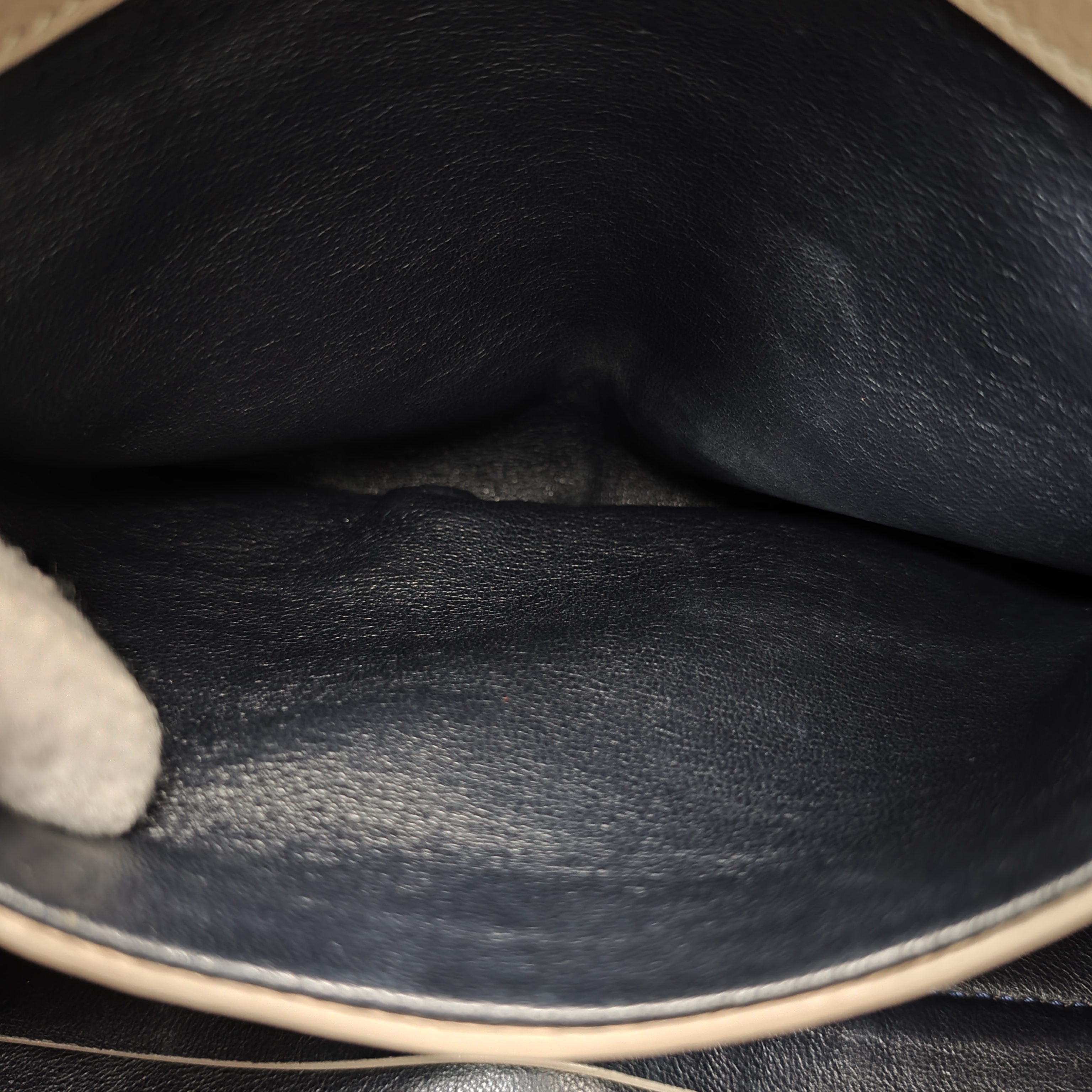 【*Shipped from: China*】CELINE Duffle 6 Leather Shoulder Bag — view 7
