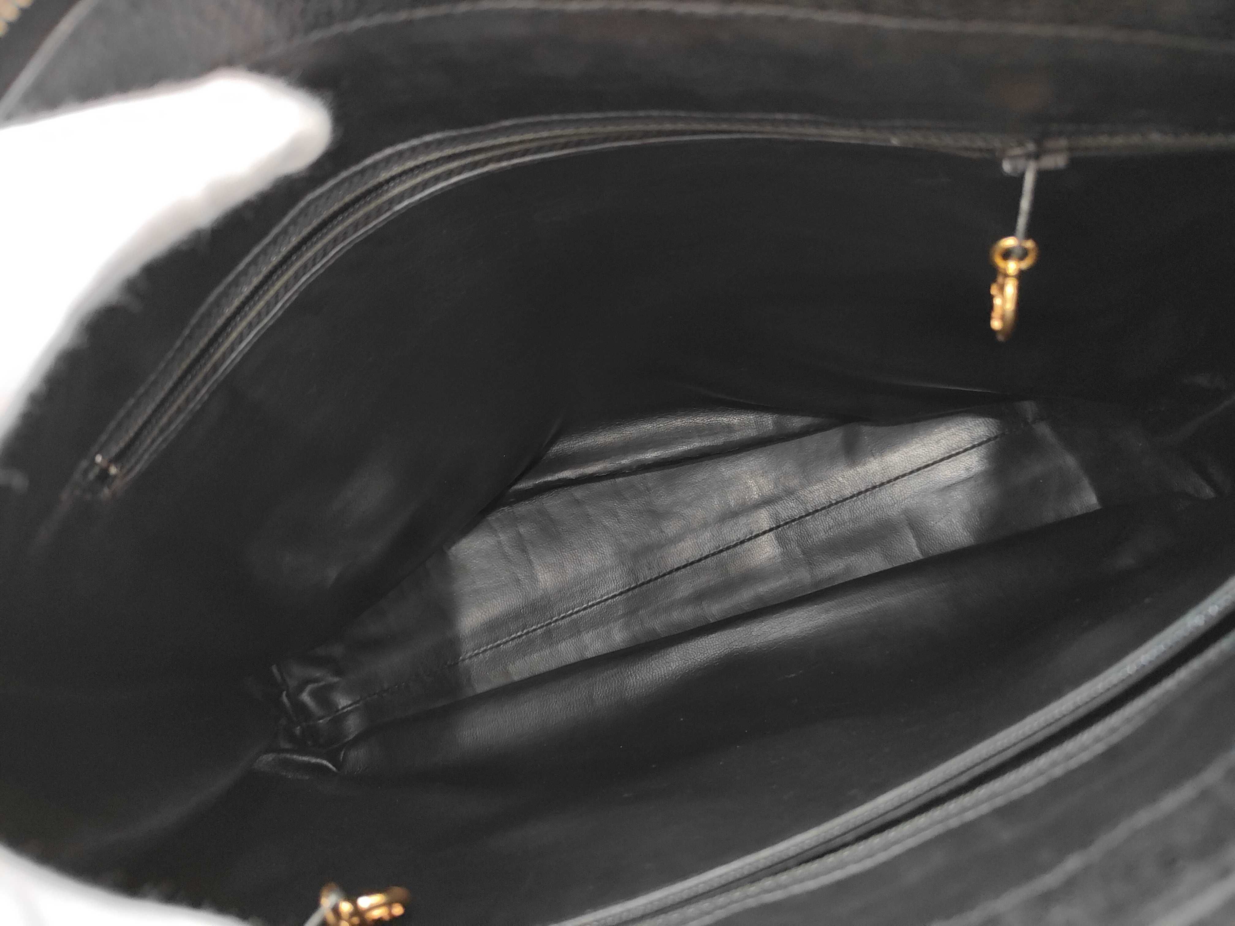 Caviar Skin Chain Turnlock Tote Bag — view 10