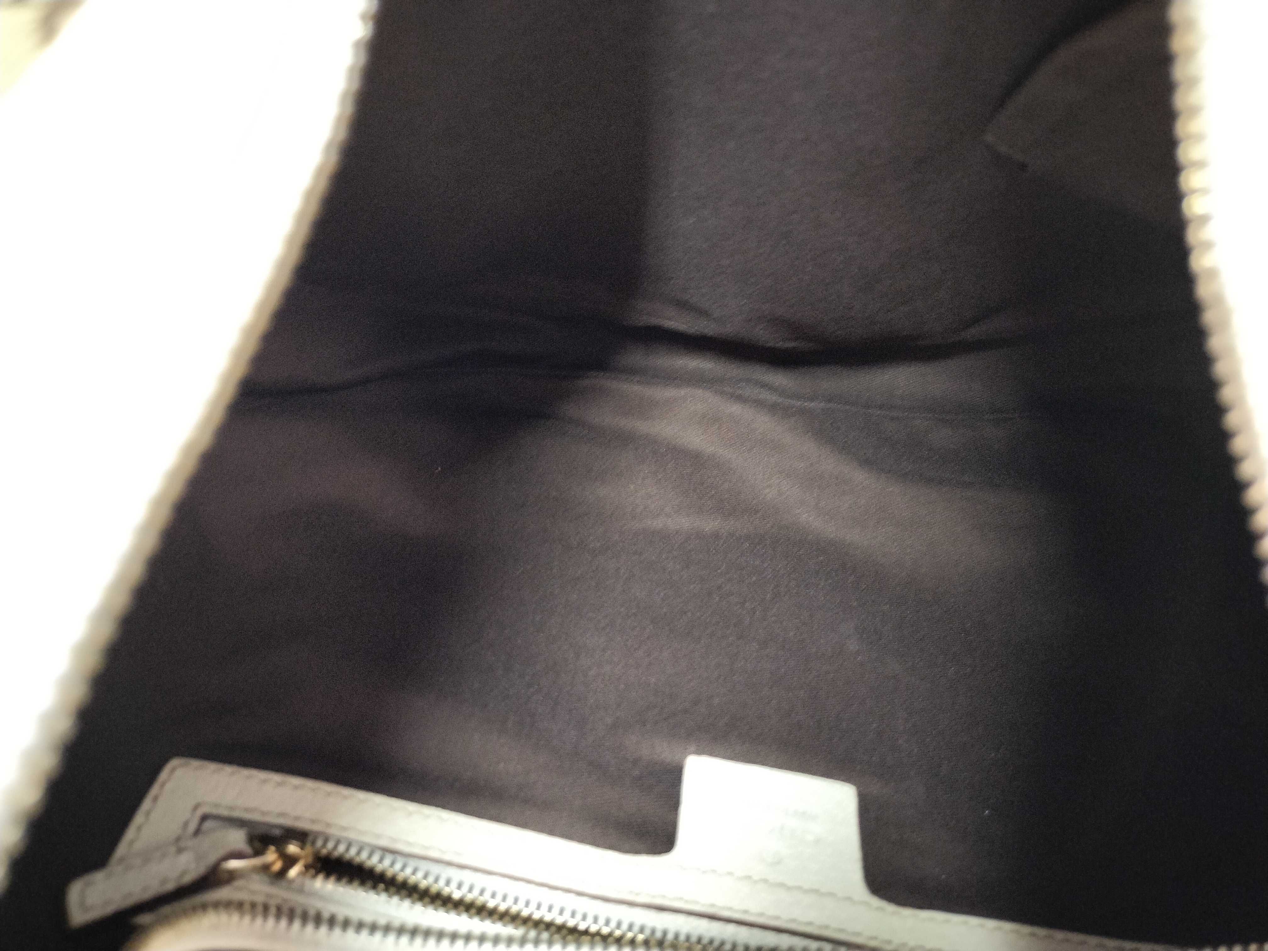 GG Canvas Gucci Handbag Shoulder Bag — view 8
