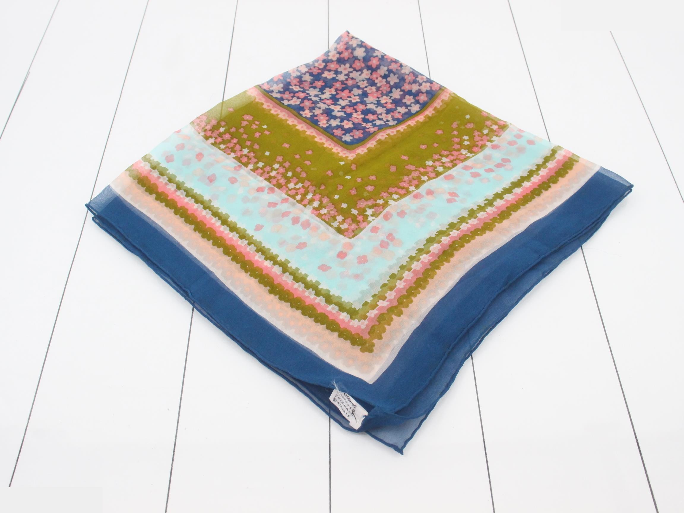 scarf, vintage — view 2