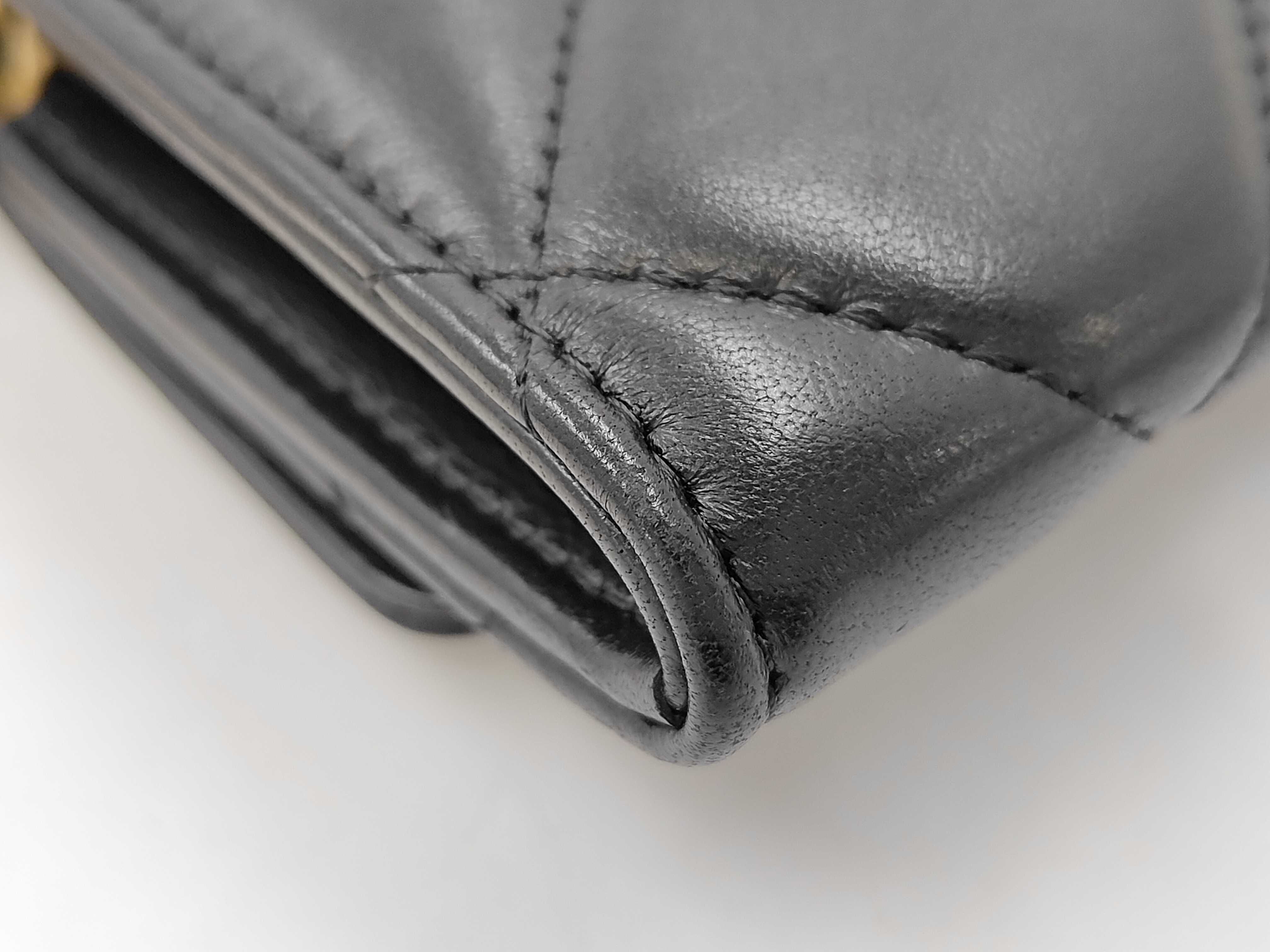 Matelassé Coco Mark Turnlock Wallet with Chain — view 5