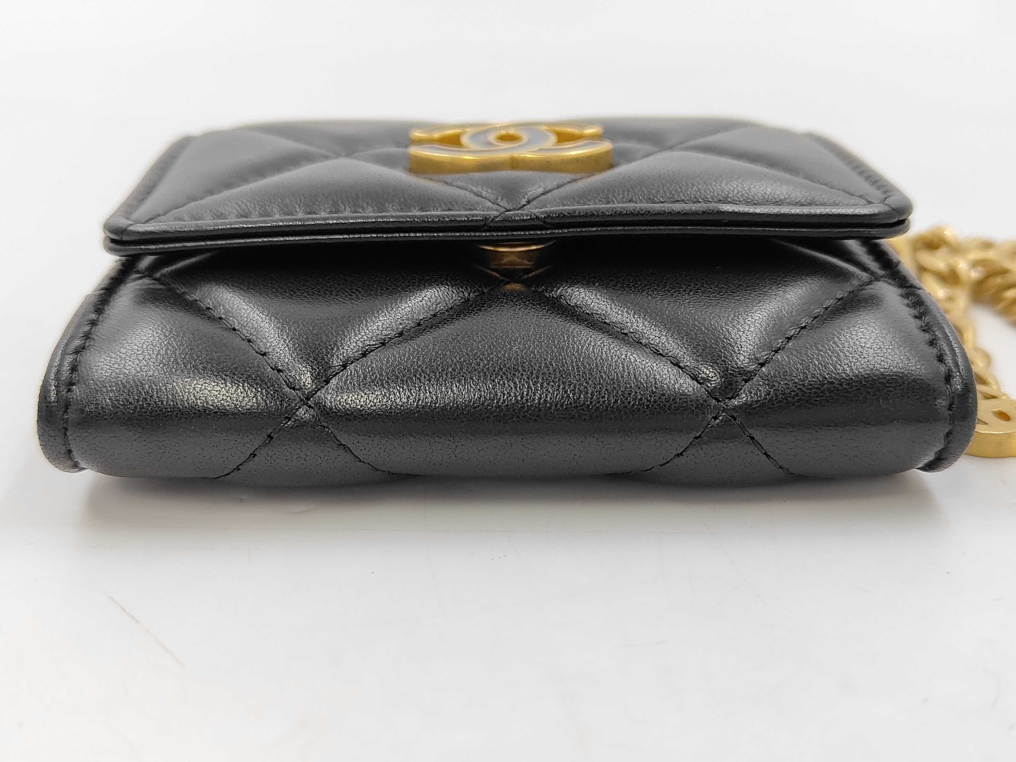 Matelassé Coco Mark Turnlock Wallet with Chain — view 6