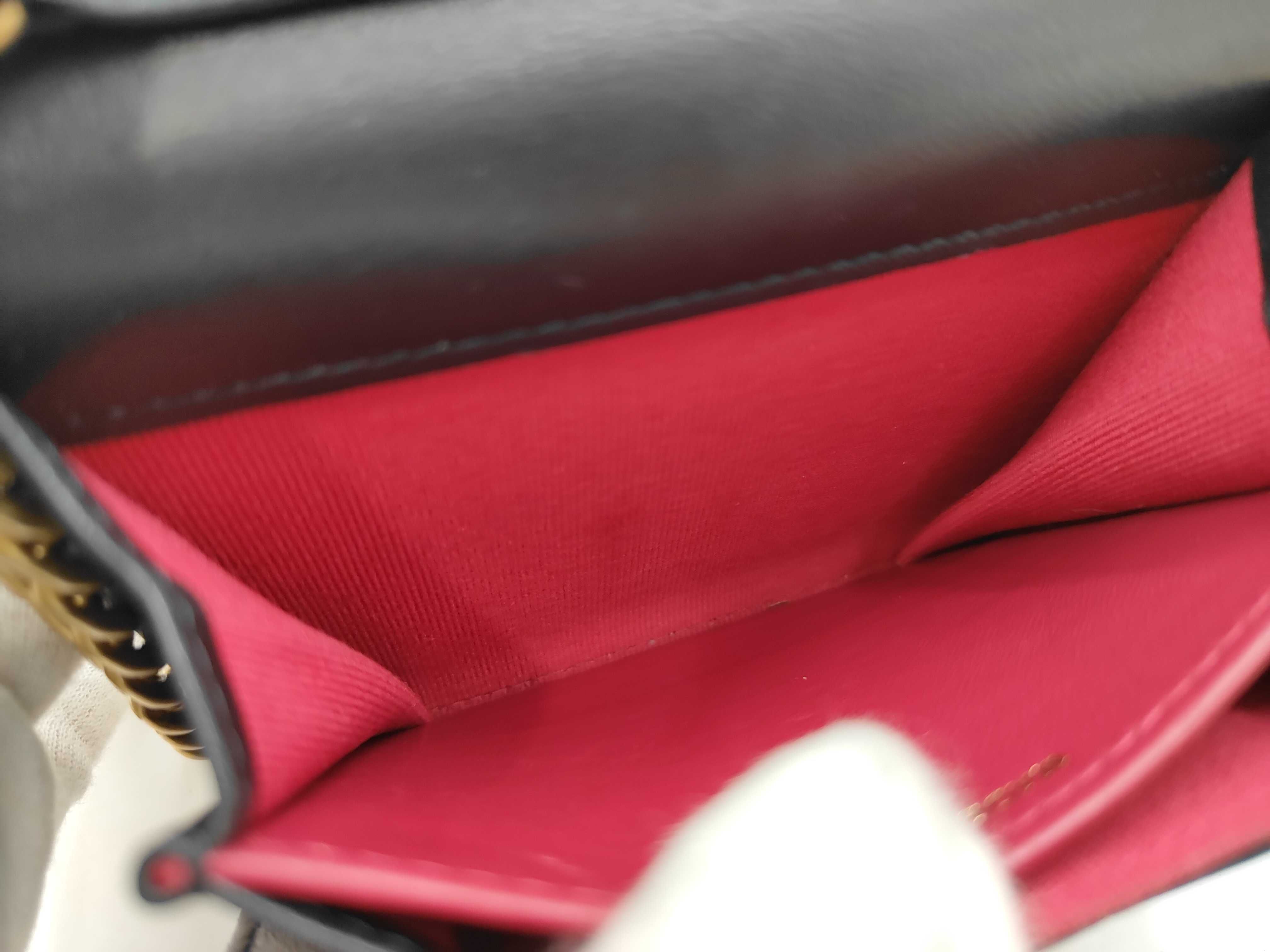 Matelassé Coco Mark Turnlock Wallet with Chain — view 10