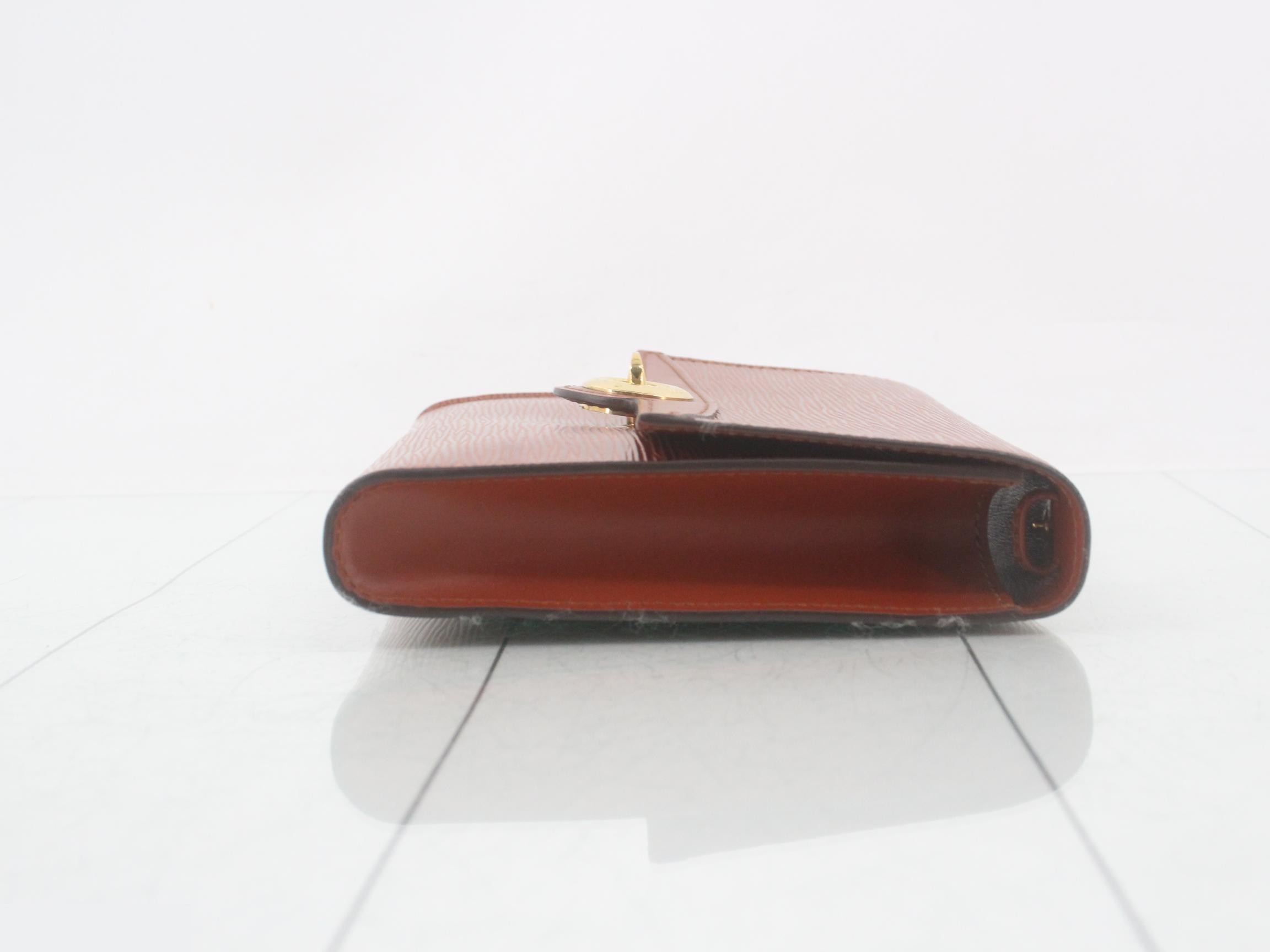 shoulder bag/clutch, Epi leather, Pochette Arche — view 3