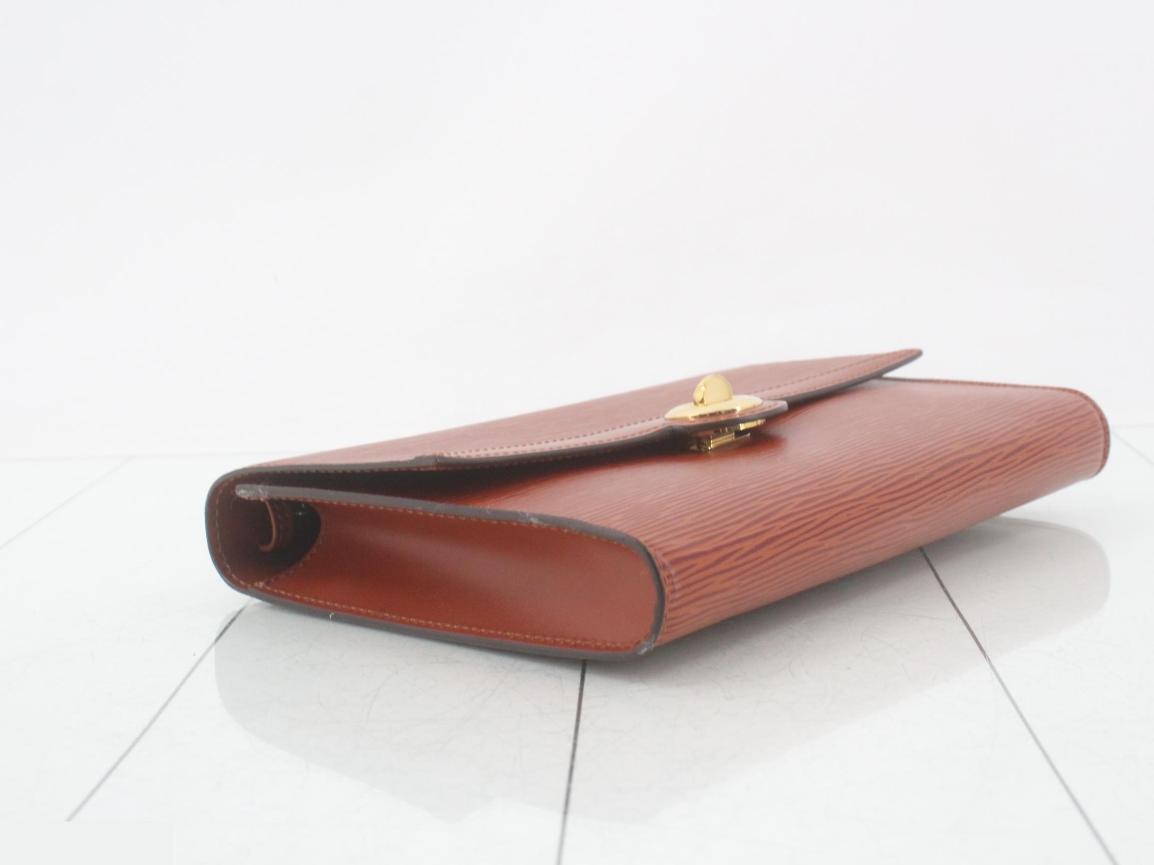 shoulder bag/clutch, Epi leather, Pochette Arche — view 5