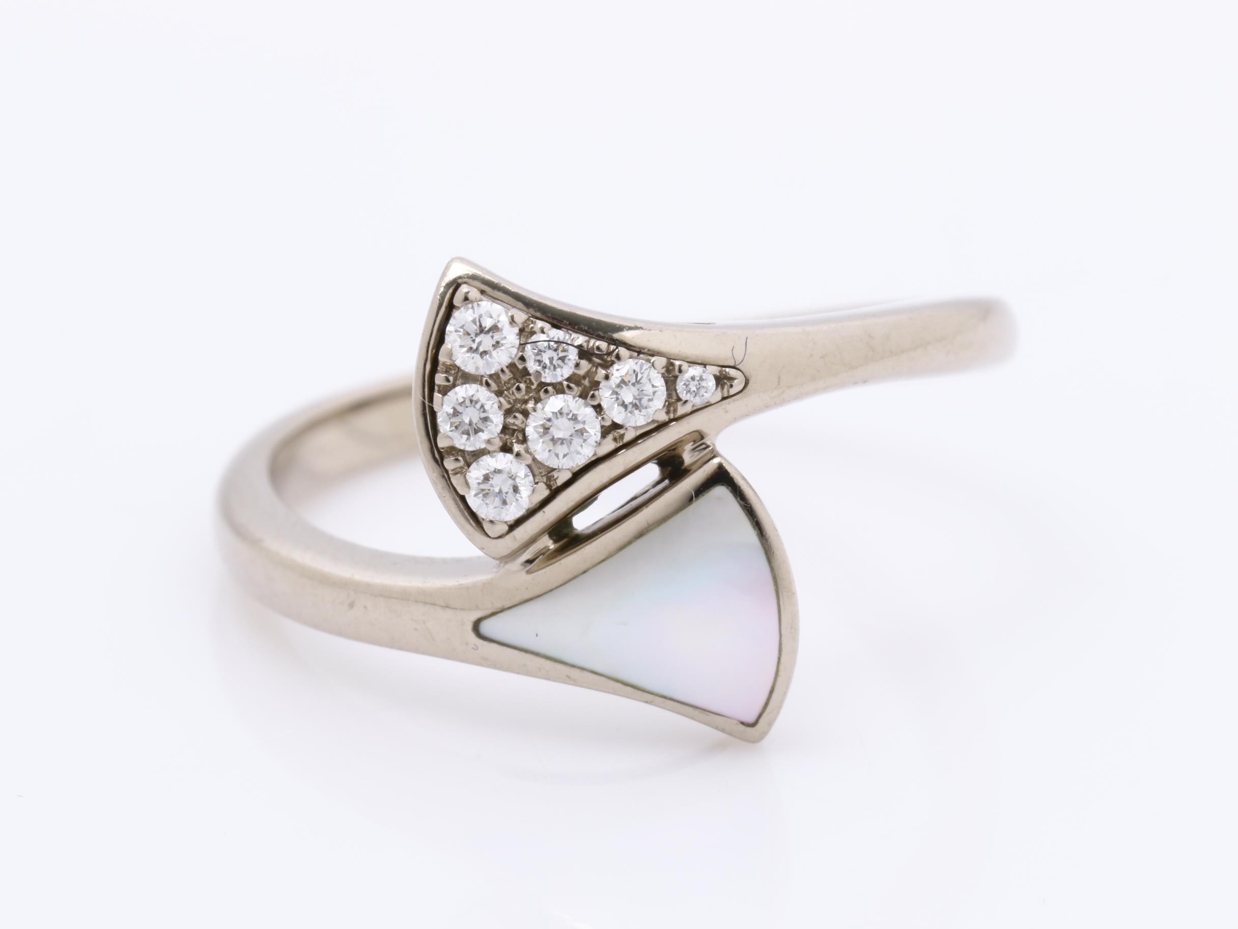 Other line: Precious metal ring, 750YG, shell, diamond, 3.4g, #53
