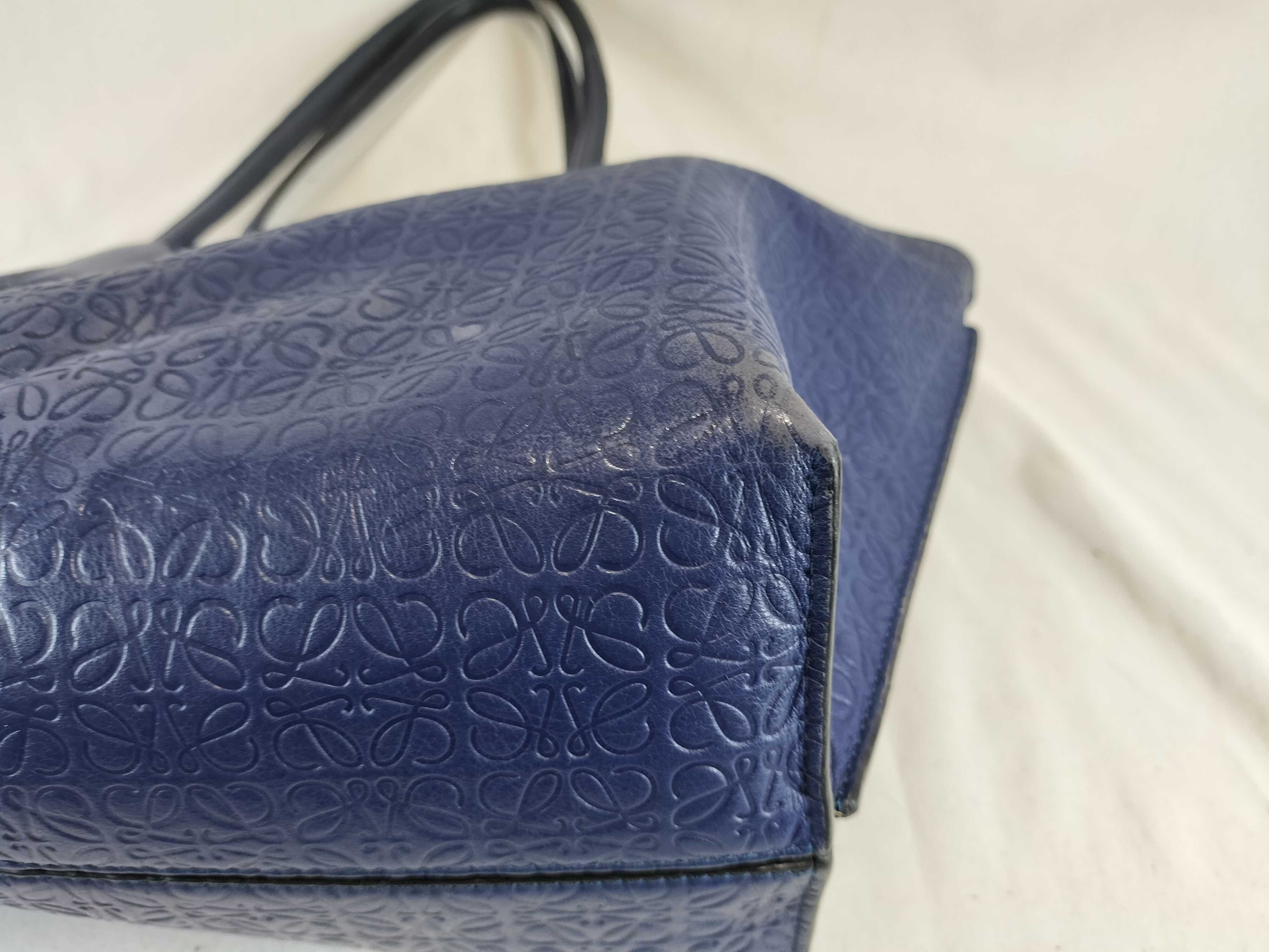 Repeat Anagram Leather Tote Bag Handbag — view 6