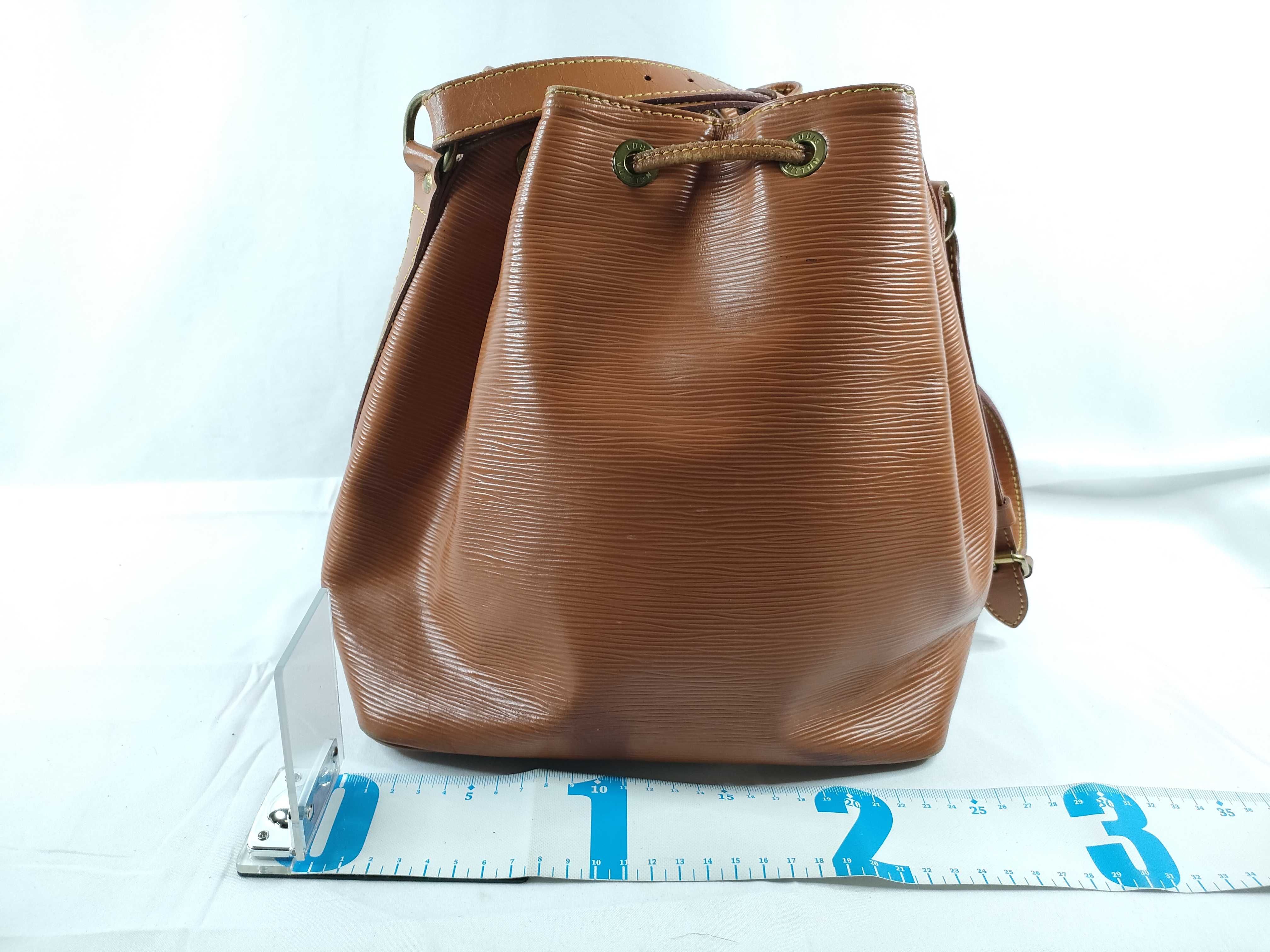 Epi Petit Noé Kenya Brown Shoulder Bag M44103 A20991 — view 2
