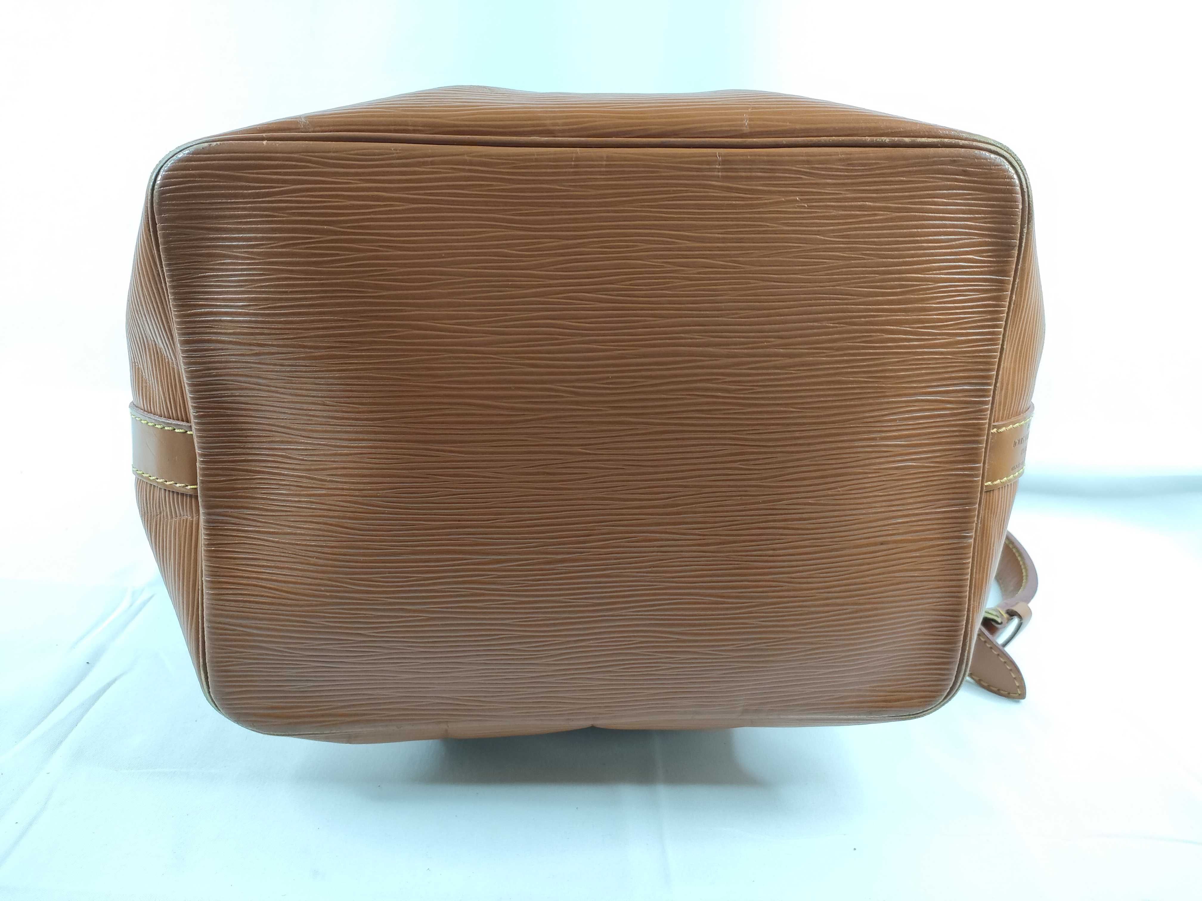 Epi Petit Noé Kenya Brown Shoulder Bag M44103 A20991 — view 4