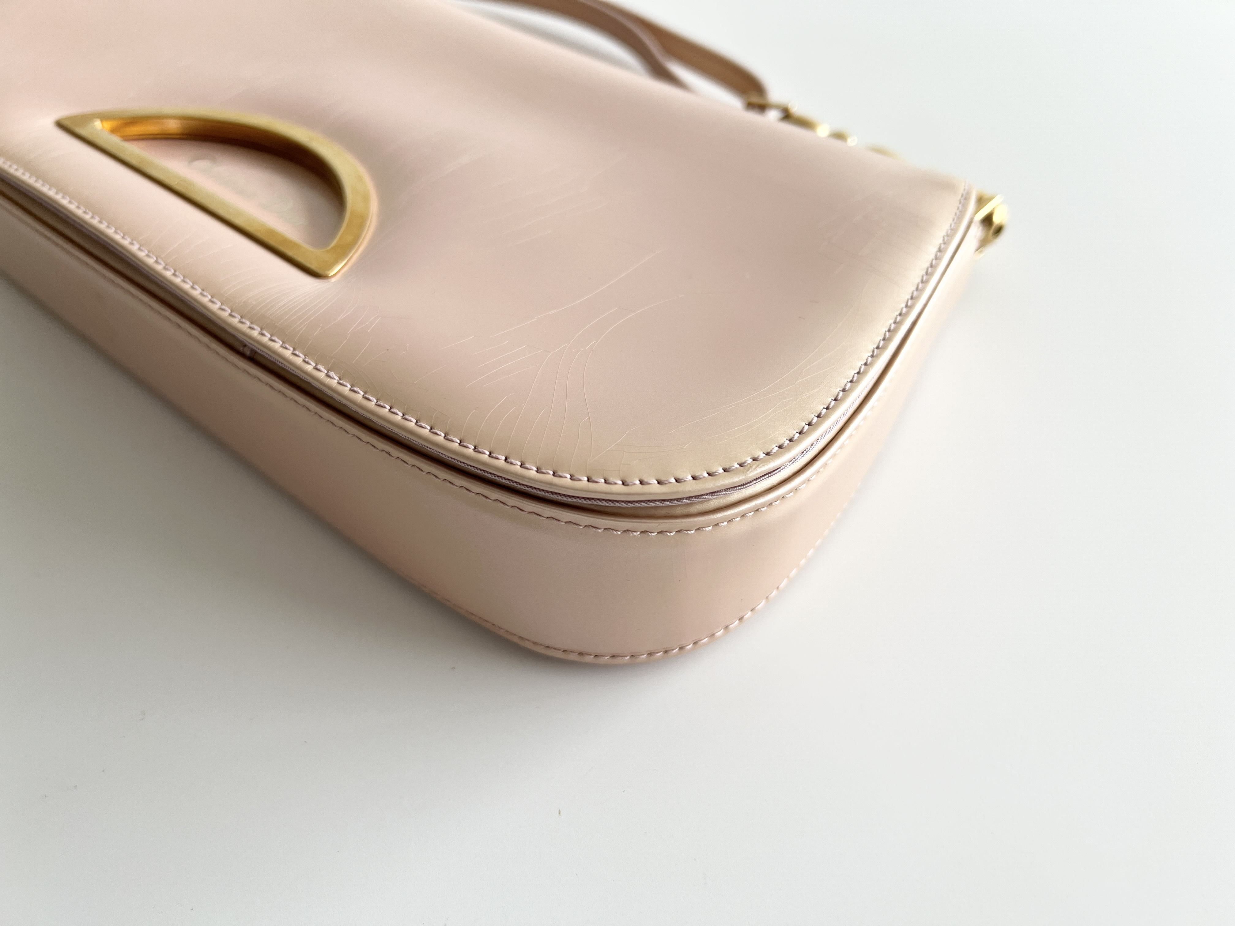 Maris Pearl Enamel Patent Leather Handbag One-Shoulder Bag — view 11