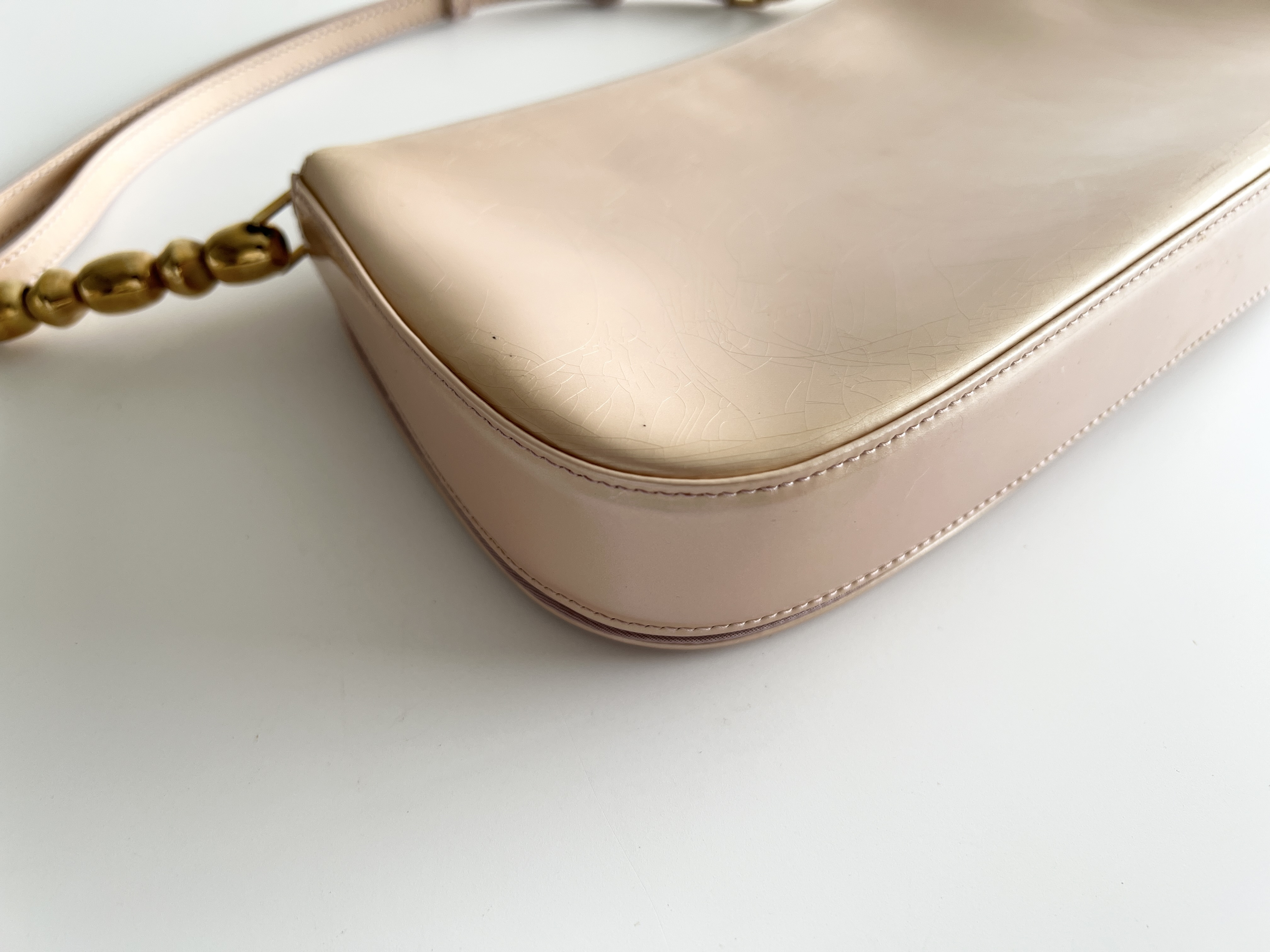 Maris Pearl Enamel Patent Leather Handbag One-Shoulder Bag — view 12