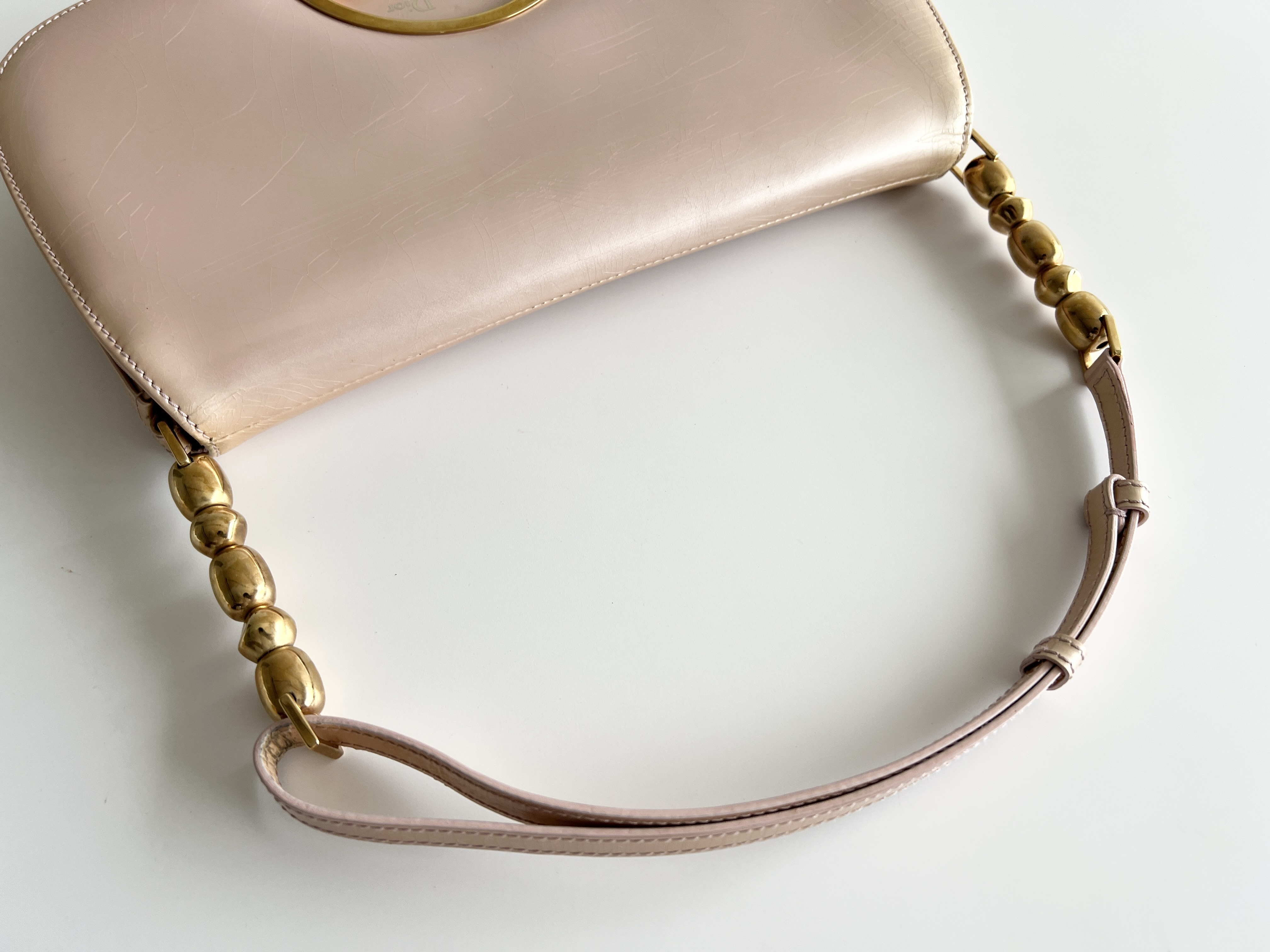Maris Pearl Enamel Patent Leather Handbag One-Shoulder Bag — view 3