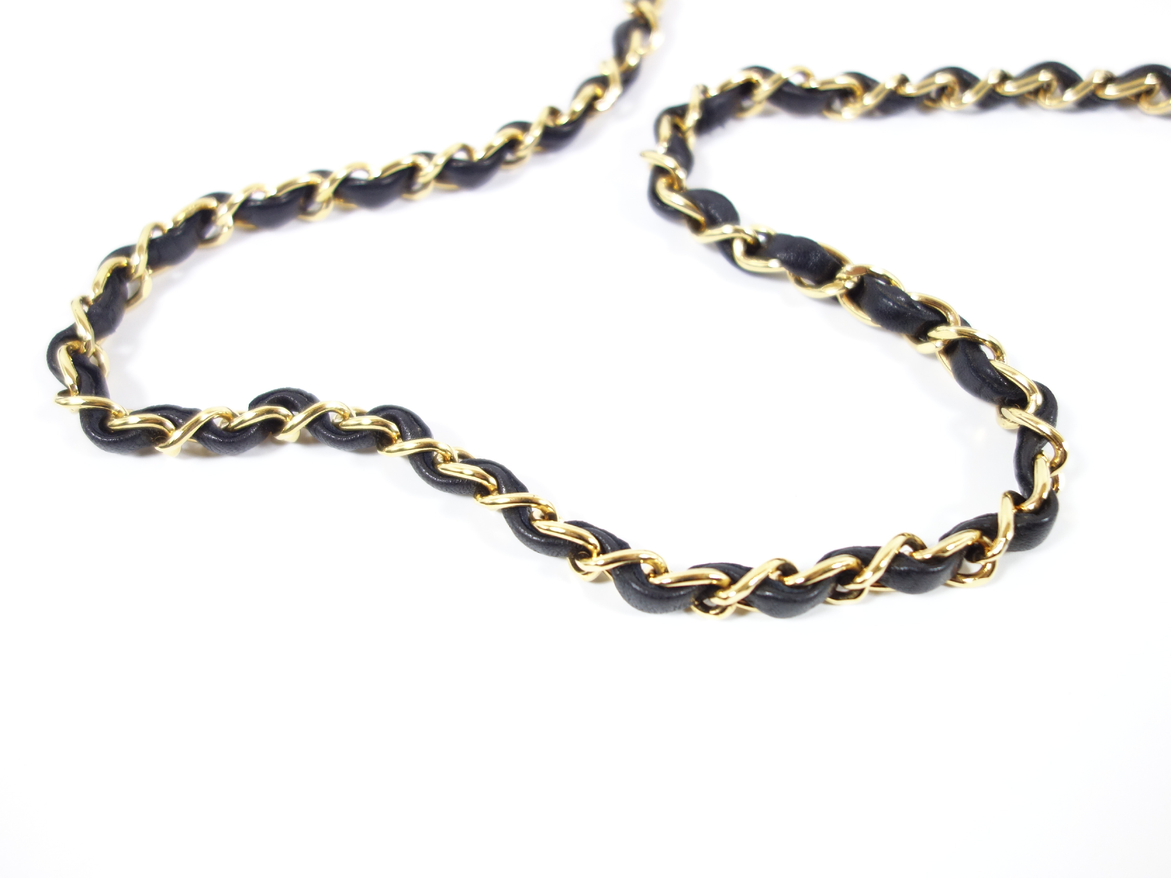 Push-Lock Chain Shoulder Bag — view 10