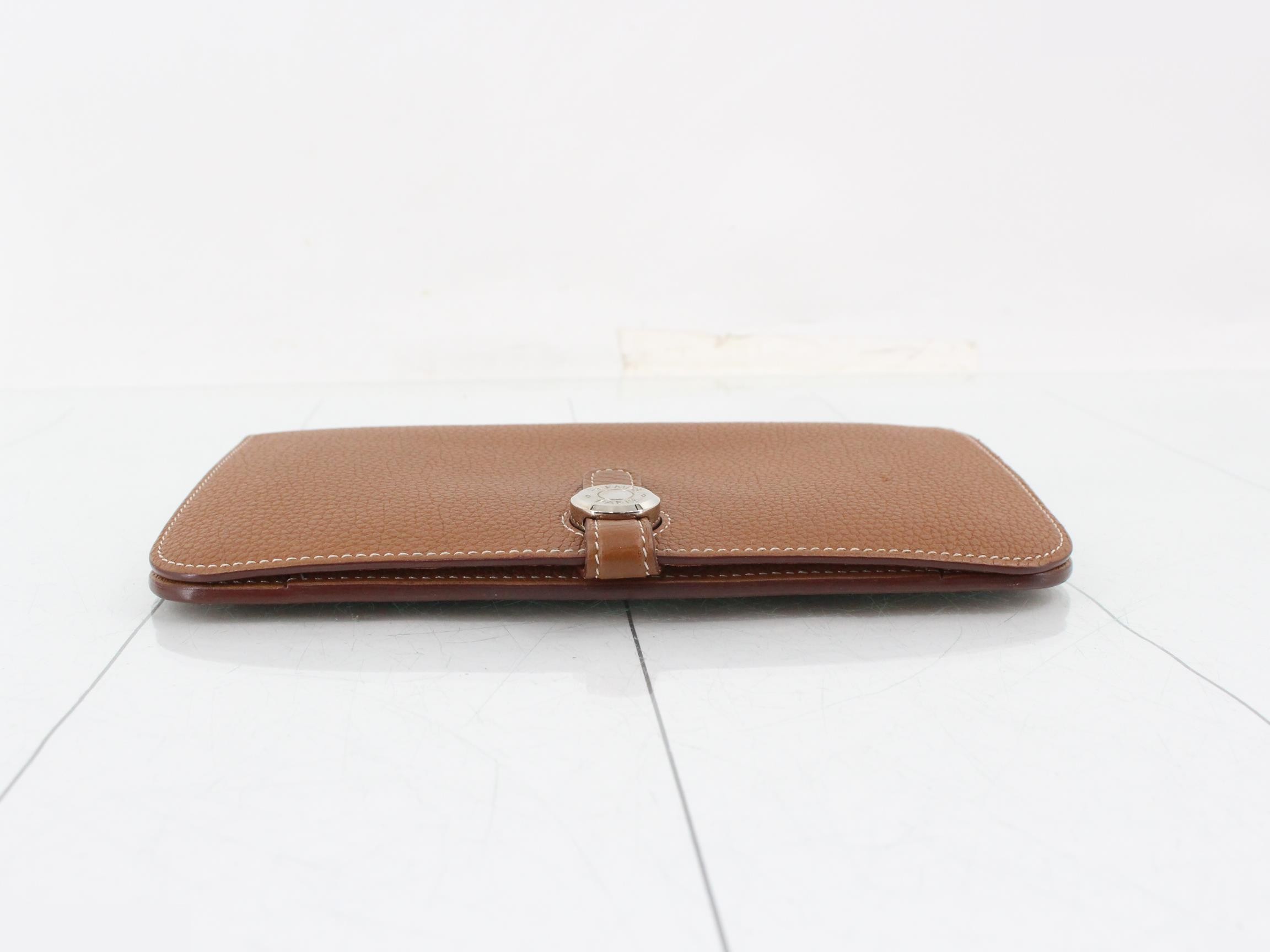Dogon GM T-stamp, brown Togo leather — view 3