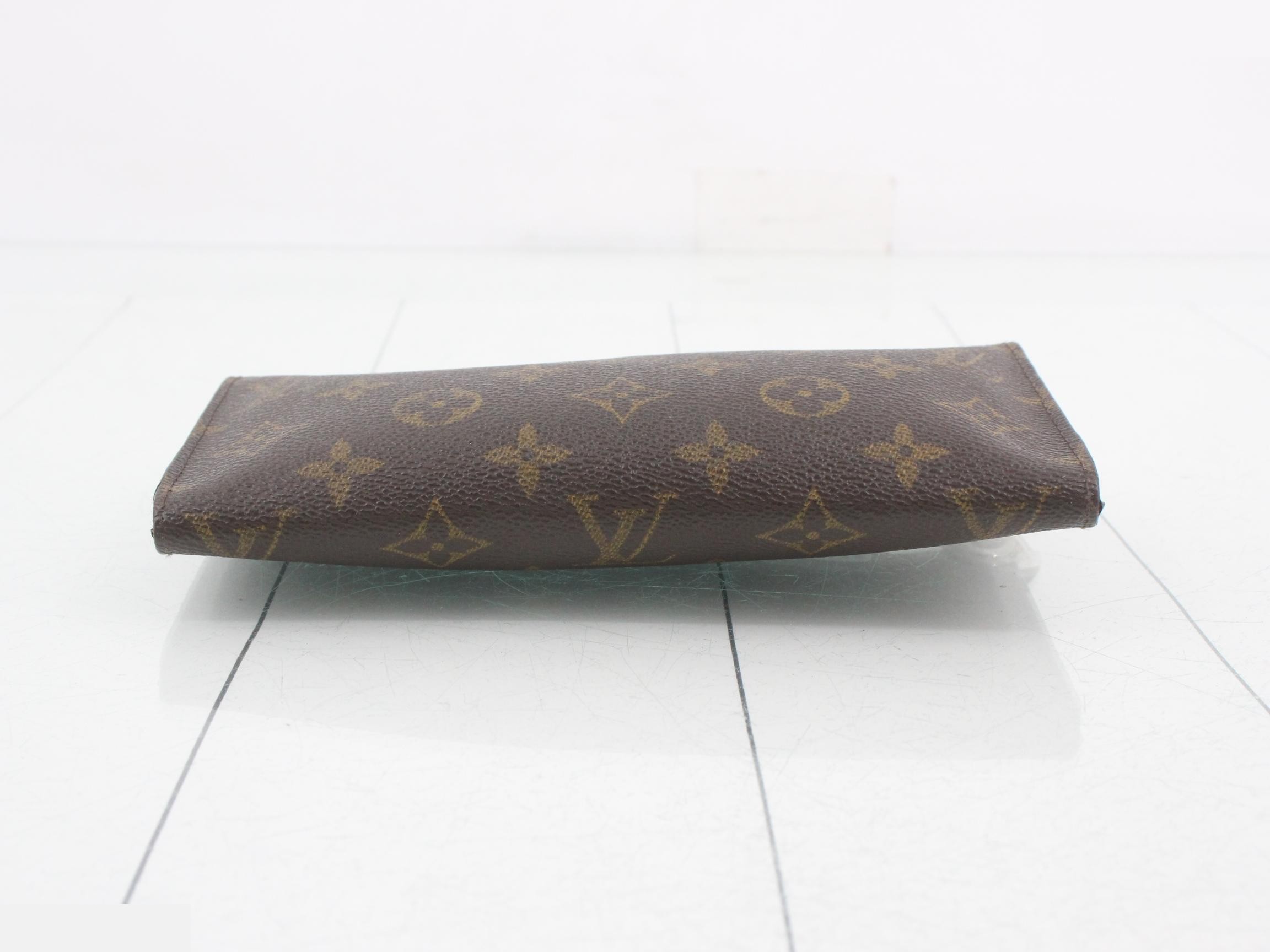 Monogram Bucket GM included pouch — view 3