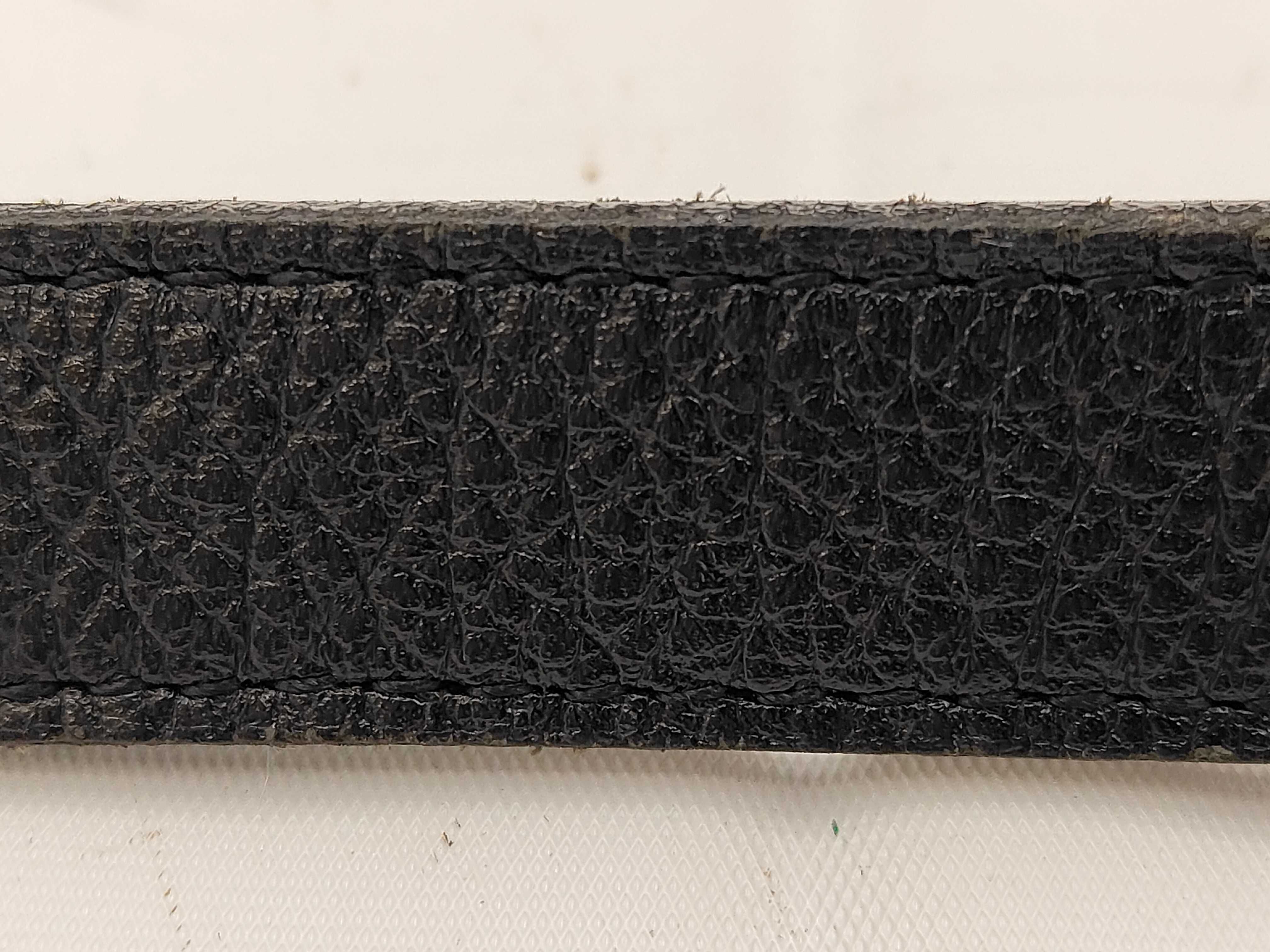 Crescent-shaped Leather Shoulder Bag — view 4