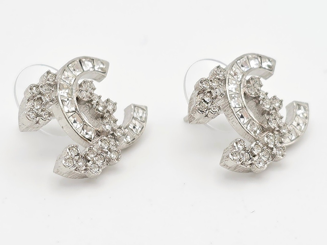 earrings — view 3