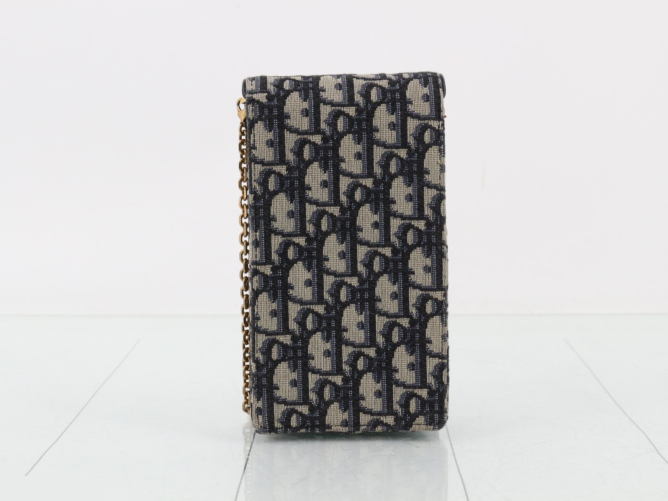 Oblique Saddle Chain Shoulder Bag — view 2