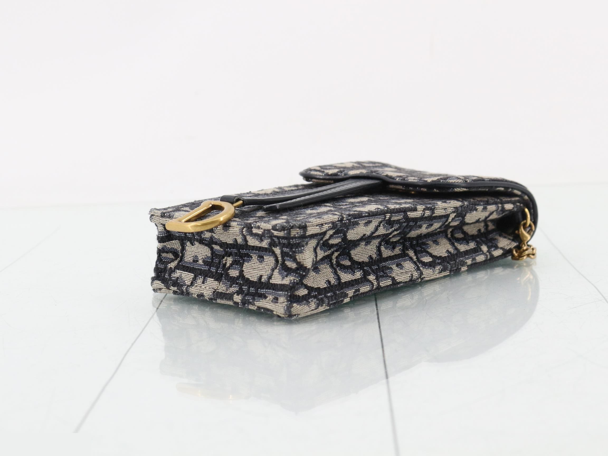 Oblique Saddle Chain Shoulder Bag — view 6