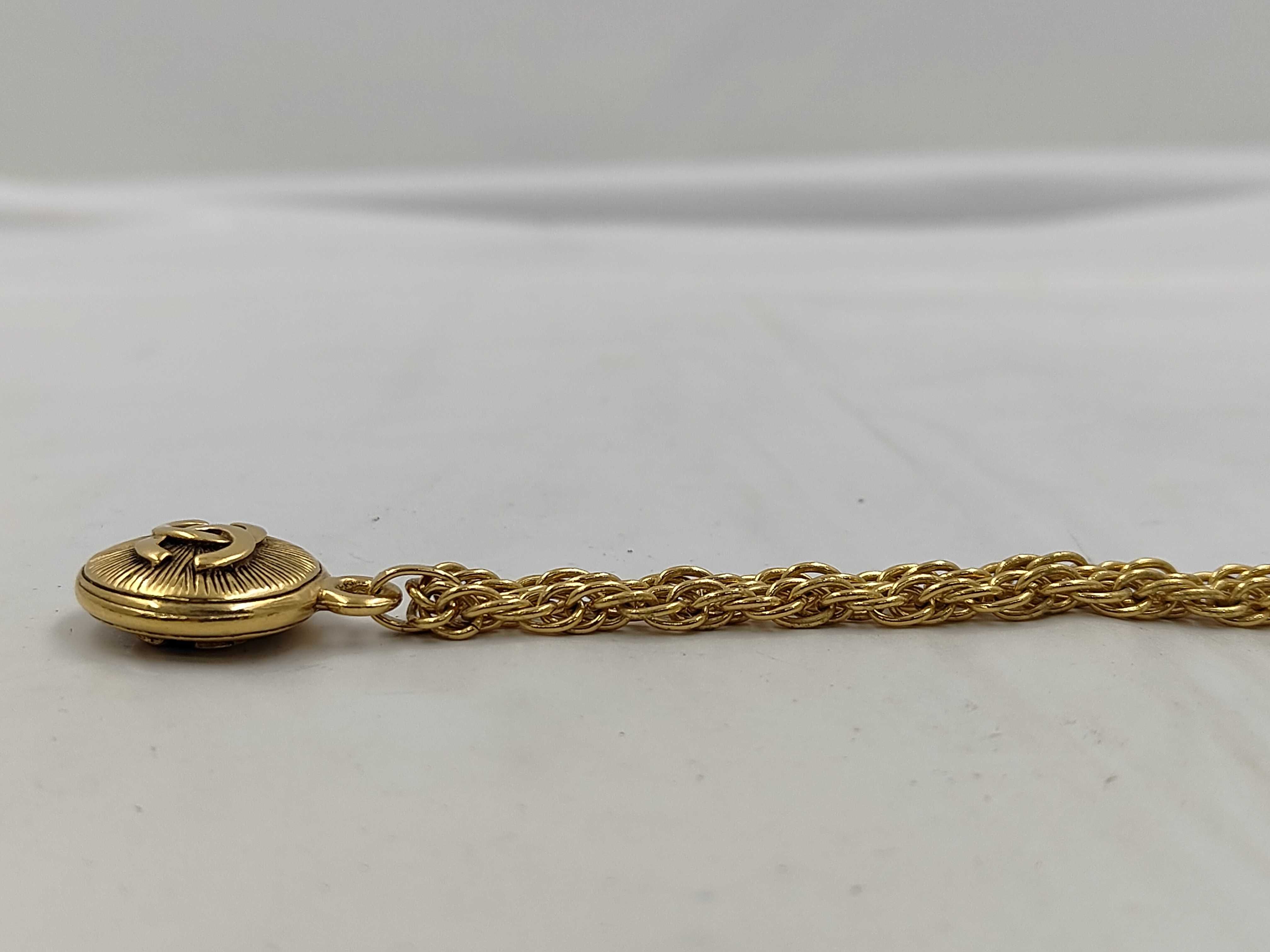 necklace with box, Sunburst design. — view 3