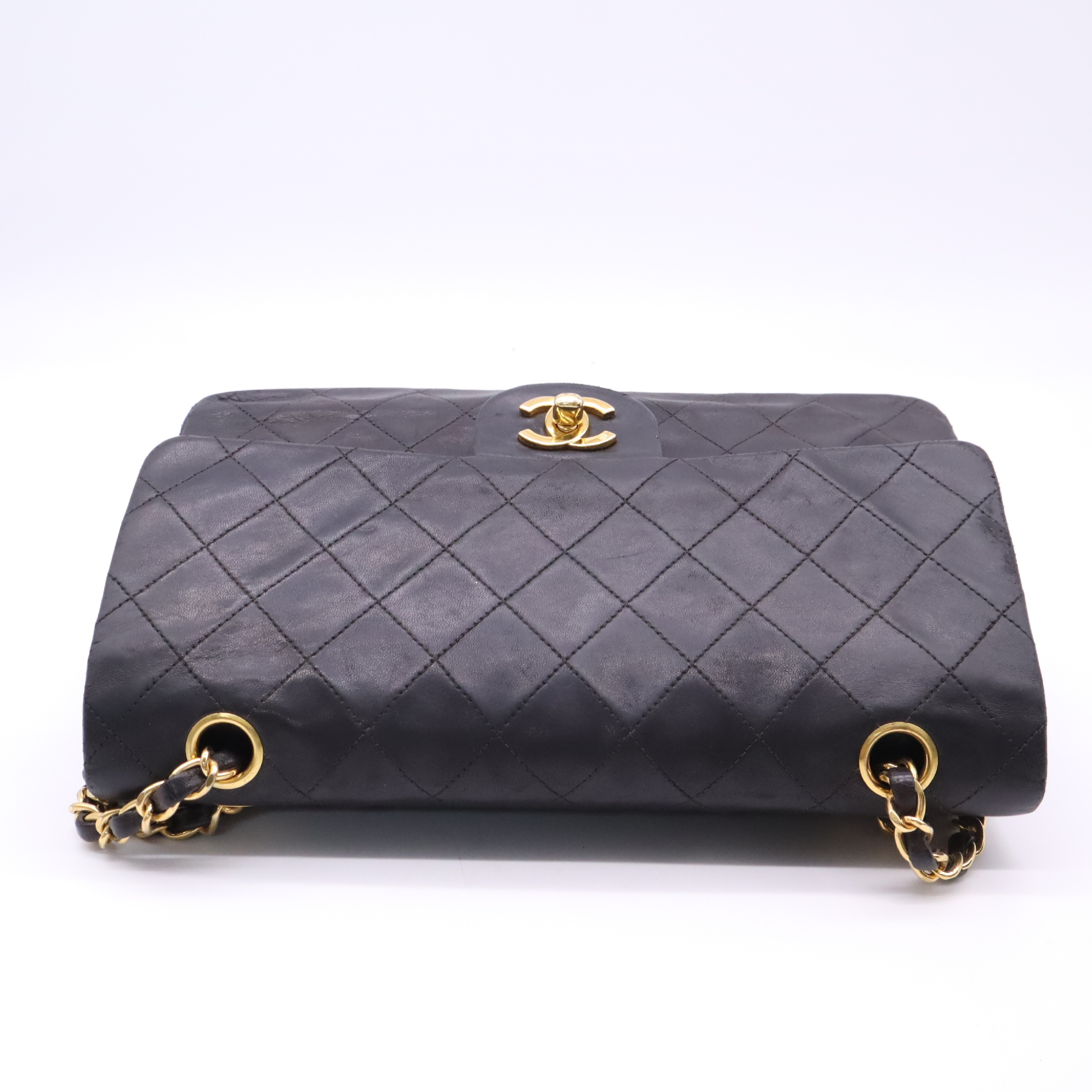 Lambskin Matelassé 25 Double Flap Double Chain Gold Hardware Black Seal 5024893 Shoulder Bag — view 6