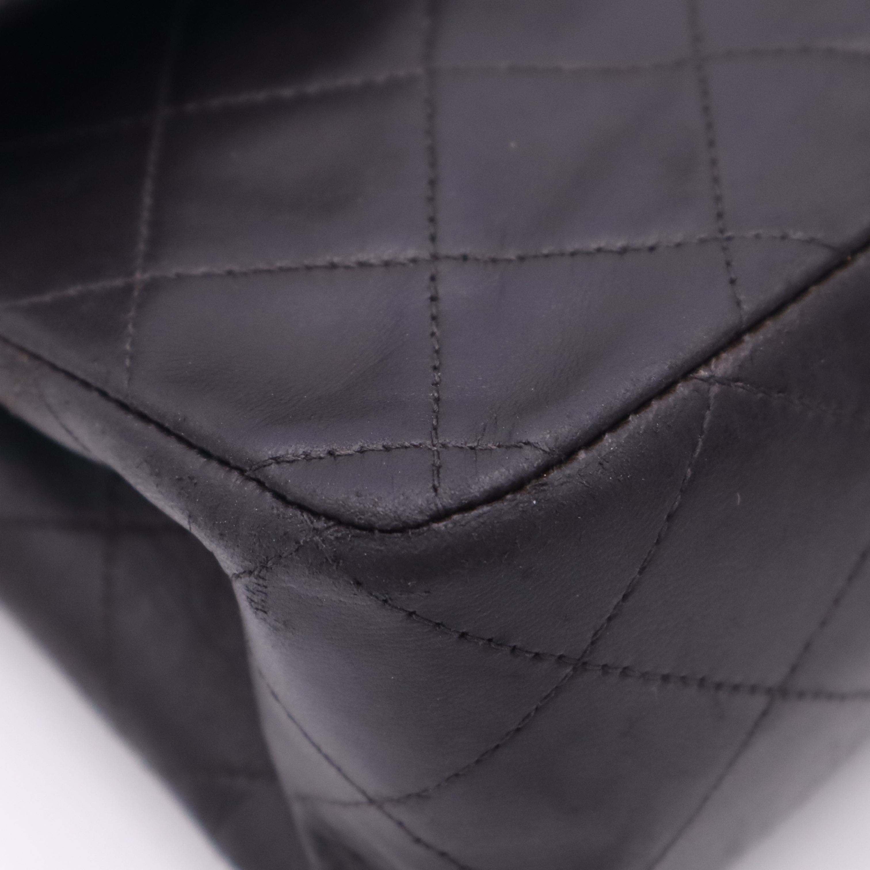 Lambskin Matelassé 25 Double Flap Double Chain Gold Hardware Black Seal 5024893 Shoulder Bag — view 8