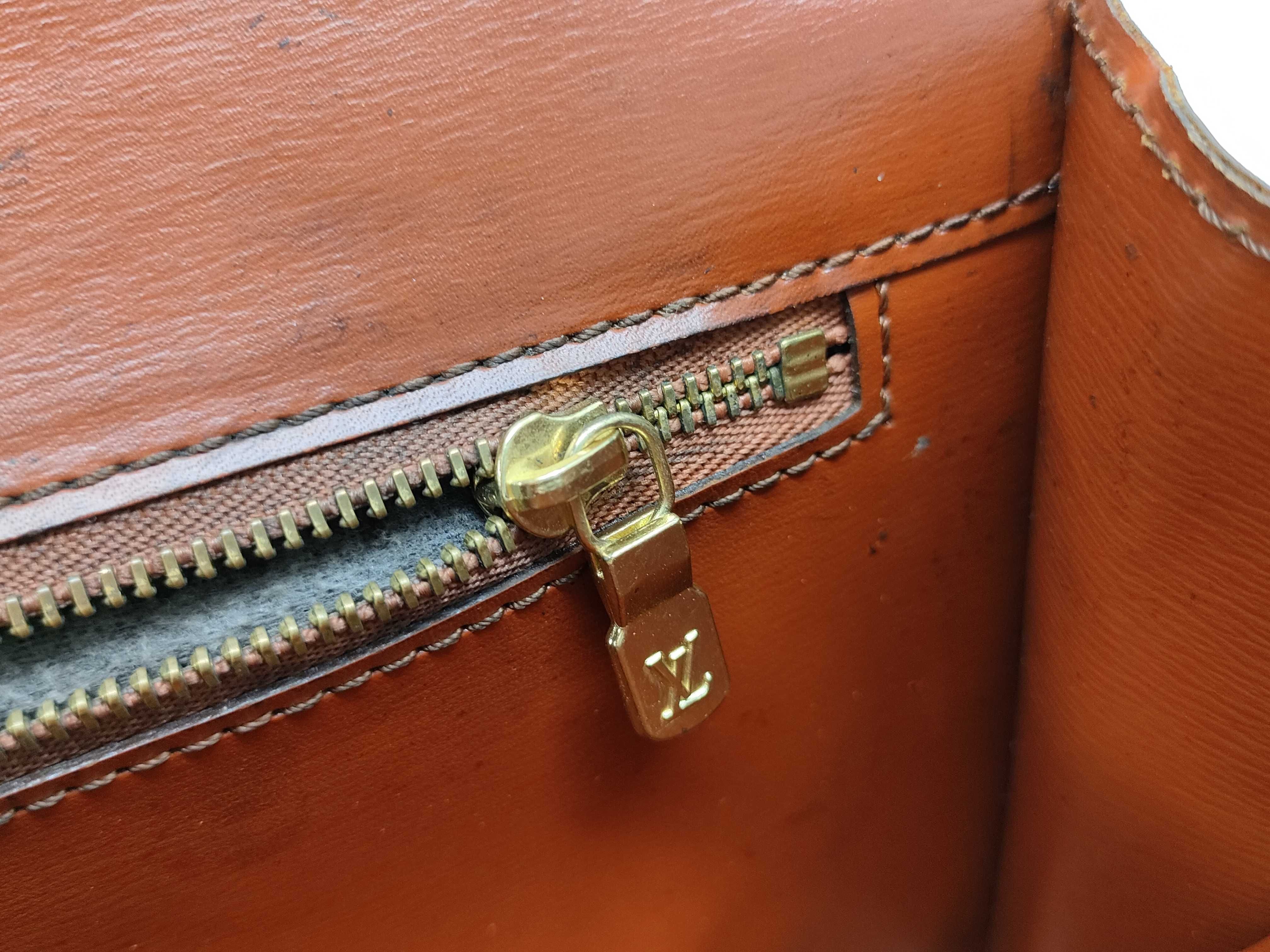 Epi Arche M52573 Shoulder Bag — view 13