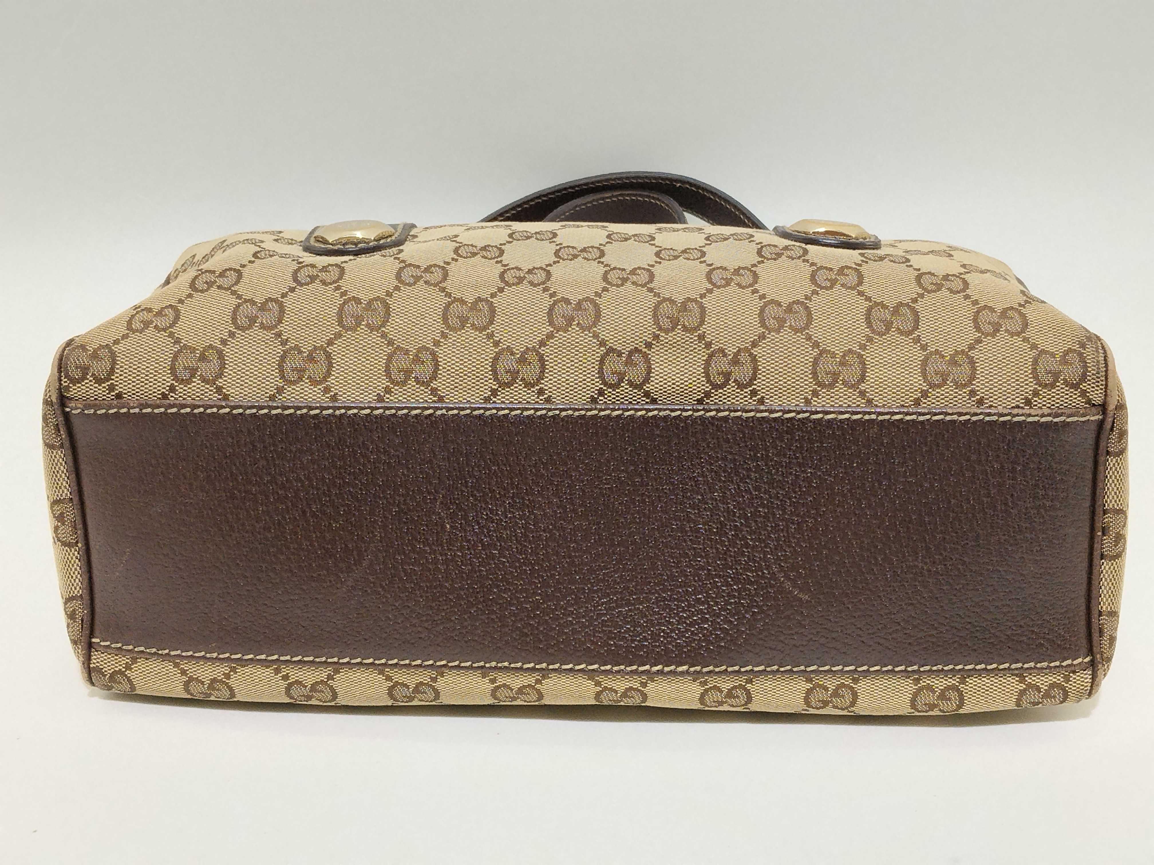 GG Canvas Handbag GG Canvas 152457 Handbag — view 3